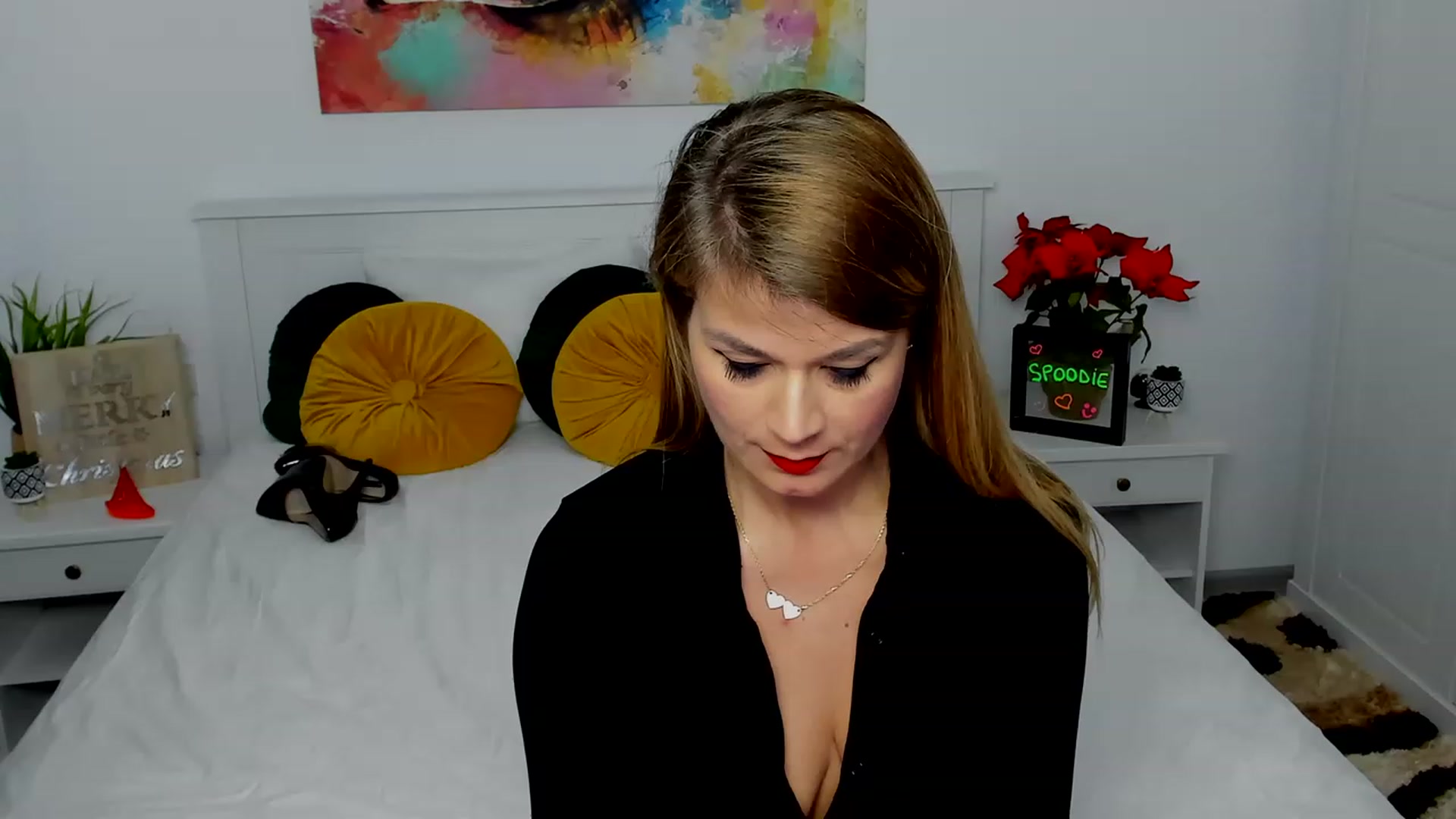 Gallery image thumbnail from SuaveGia's myfreecams stream on, 12/05/2022, 09:49 image 1 of 20