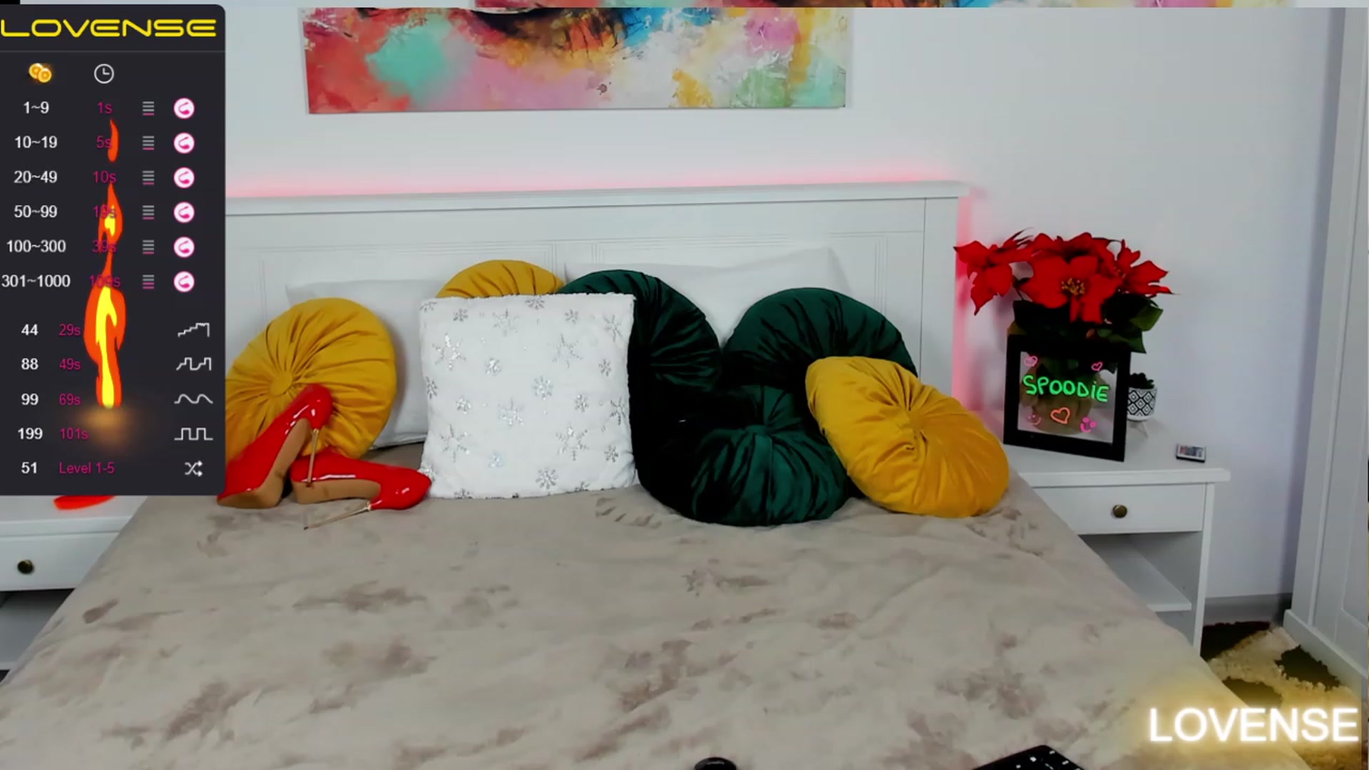 Gallery image thumbnail from SuaveGia's myfreecams stream on, 12/15/2022, 08:11 image 6 of 20