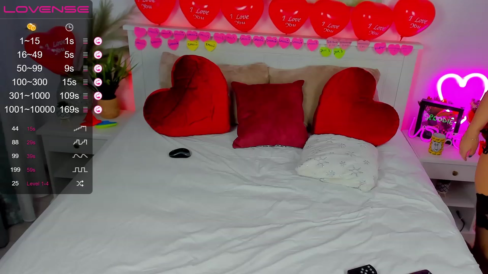 Gallery image thumbnail from SuaveGia's myfreecams stream on, 02/13/2023, 09:21 image 8 of 20