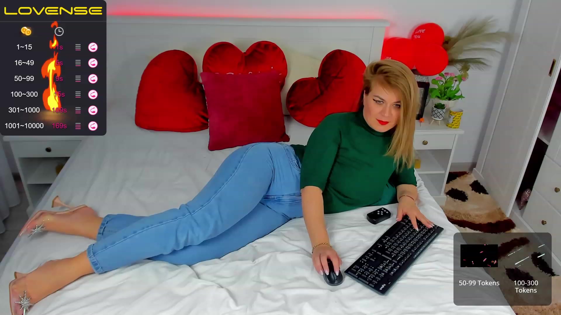 Gallery image thumbnail from SuaveGia's myfreecams stream on, 03/31/2023, 08:57 image 2 of 20