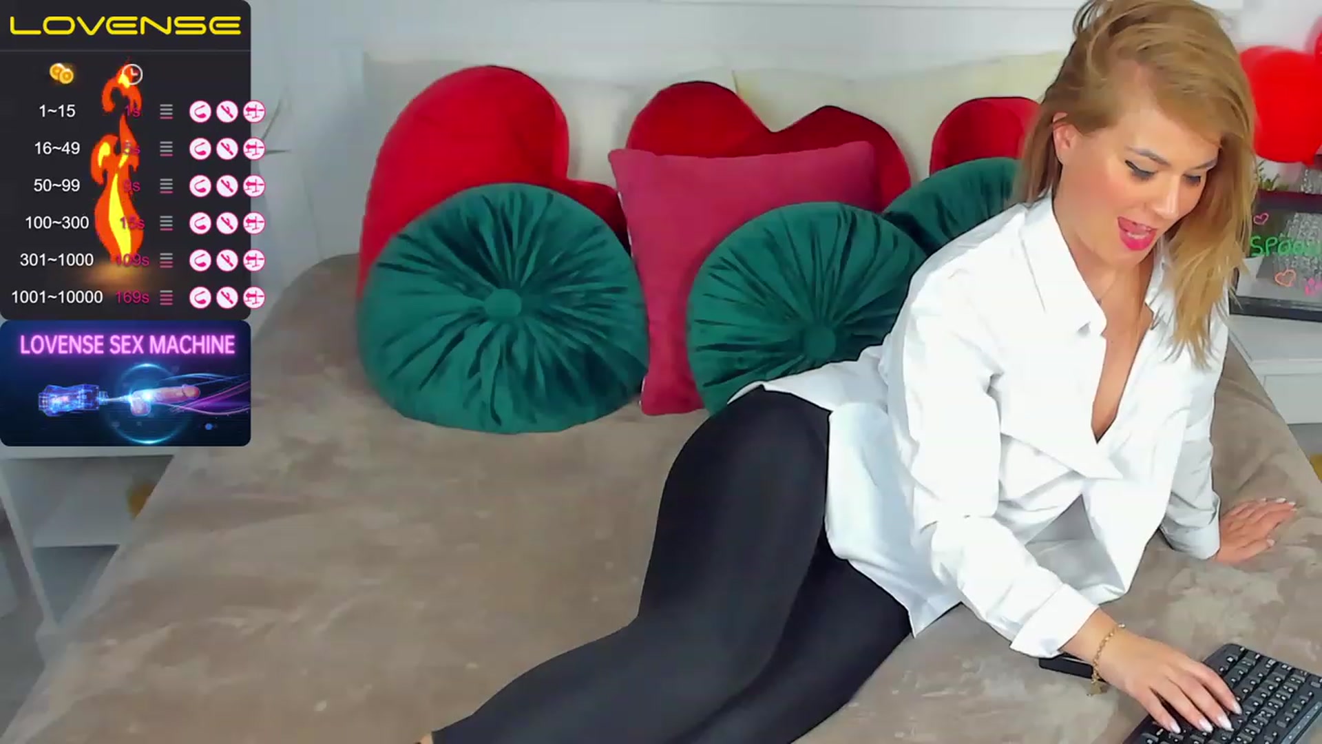Gallery image thumbnail from SuaveGia's myfreecams stream on, 04/04/2023, 08:52 image 17 of 20