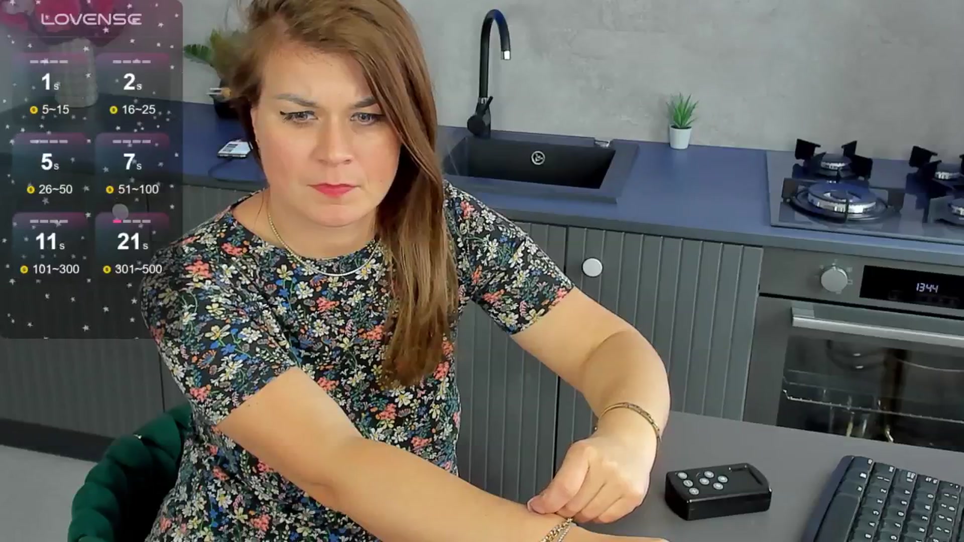 Gallery image thumbnail from SuaveGia's myfreecams stream on, 05/14/2024, 13:01 image 7 of 20