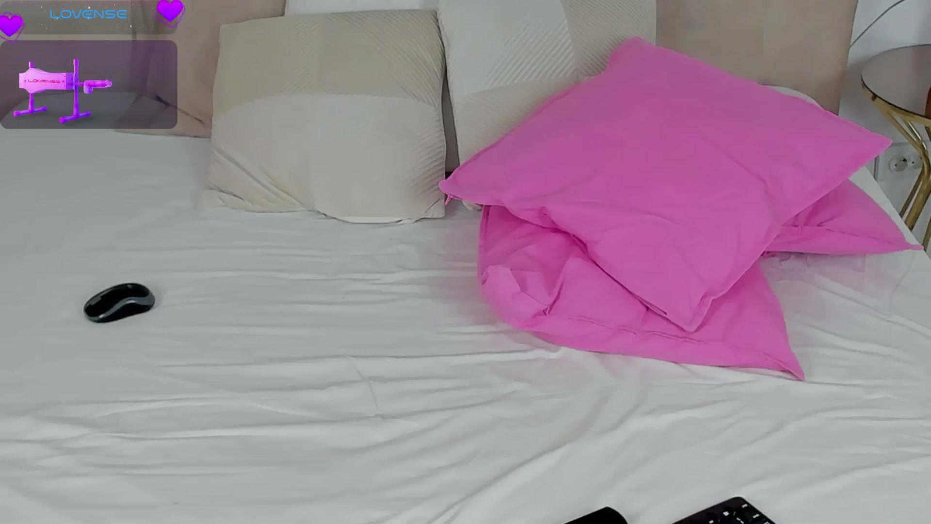 Gallery image thumbnail from SuaveGia's myfreecams stream on, 09/18/2024, 12:50 image 11 of 20