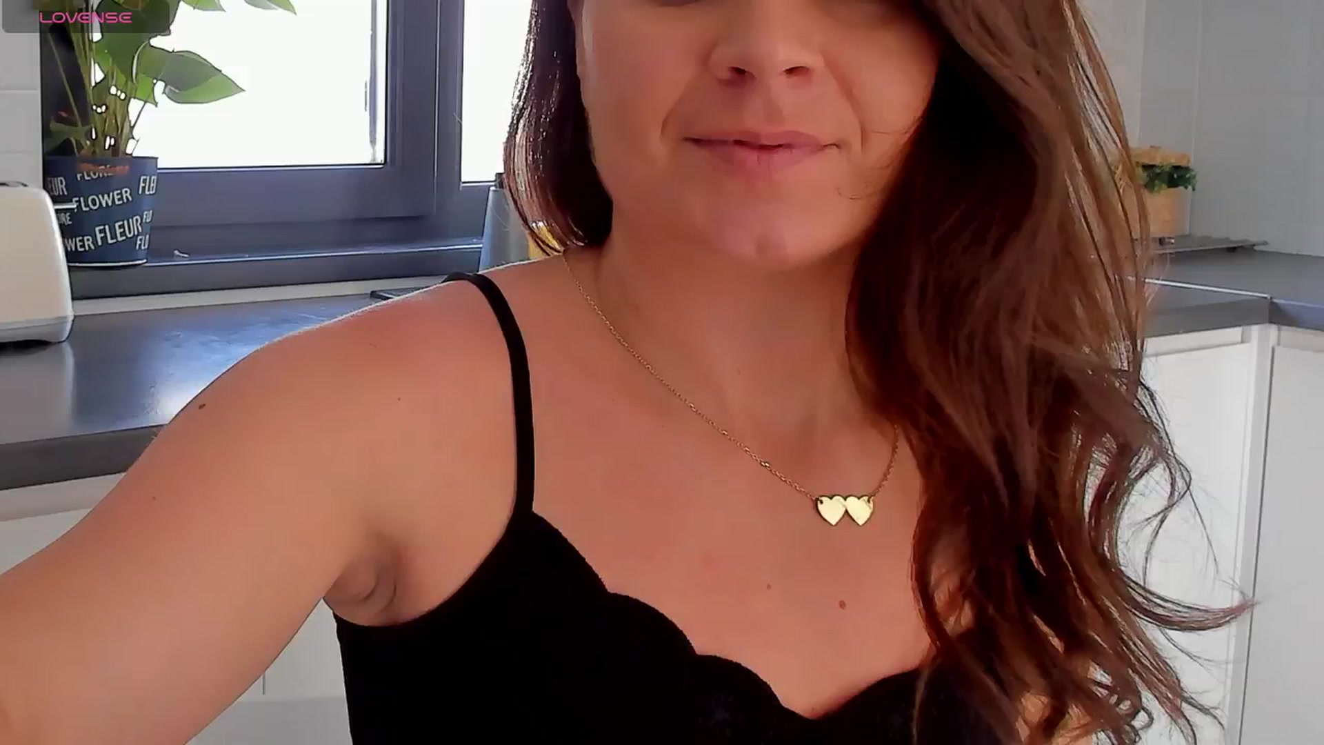 Gallery image thumbnail from SuaveGia's myfreecams stream on, 03/25/2025, 08:31 image 4 of 20