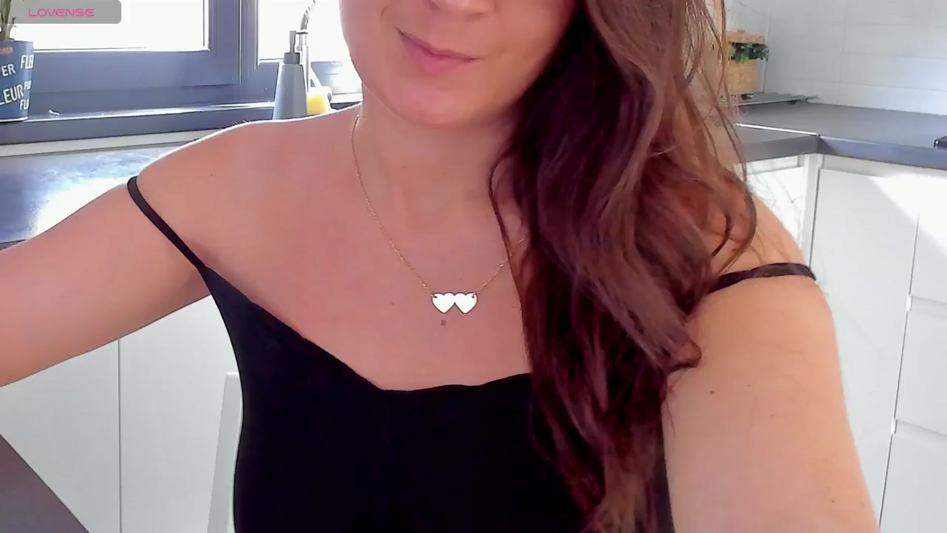 Gallery image thumbnail from SuaveGia's myfreecams stream on, 03/25/2025, 09:15 image 16 of 20