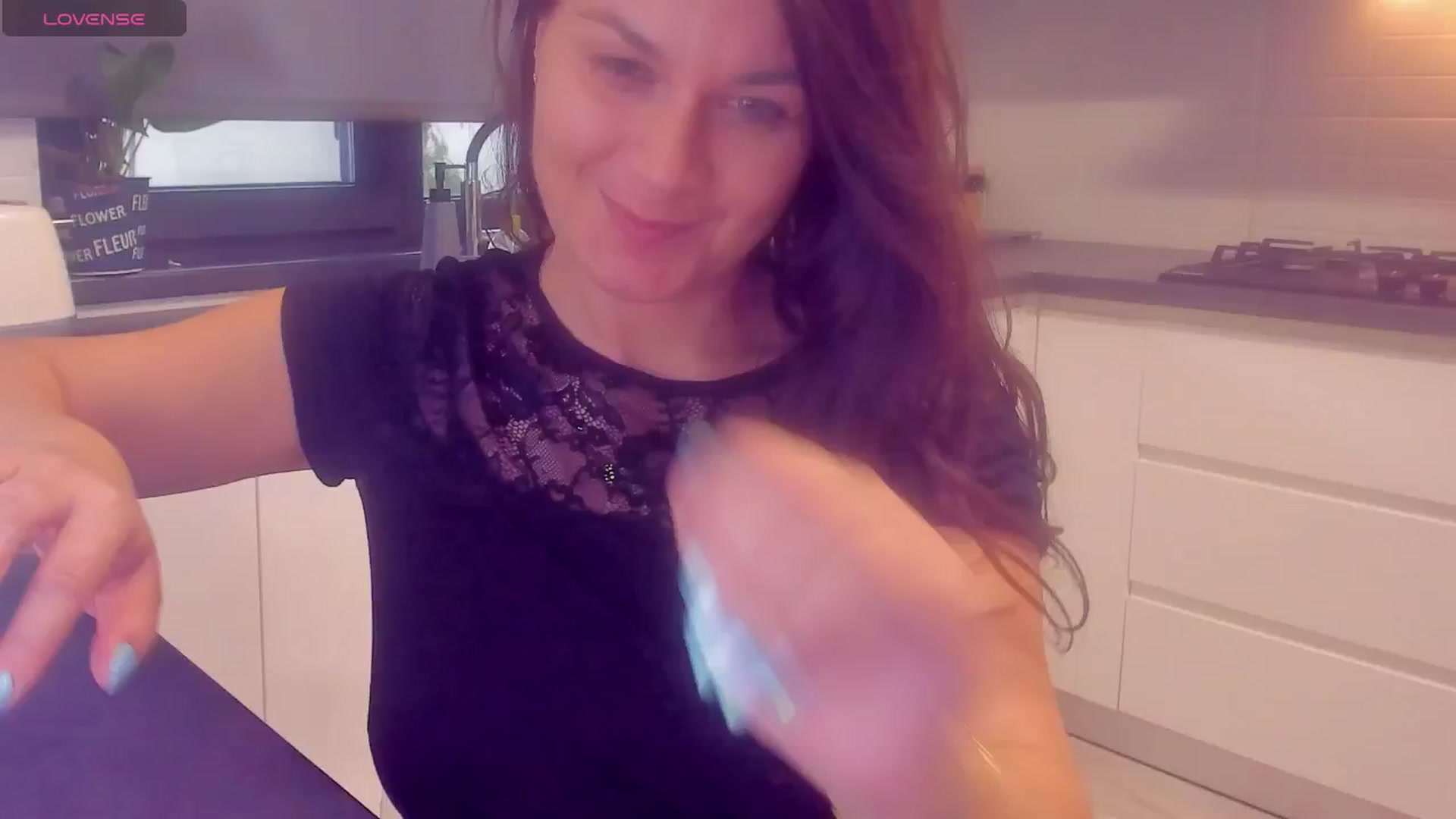 Gallery image thumbnail from SuaveGia's myfreecams stream on, 03/26/2025, 14:35 image 19 of 20