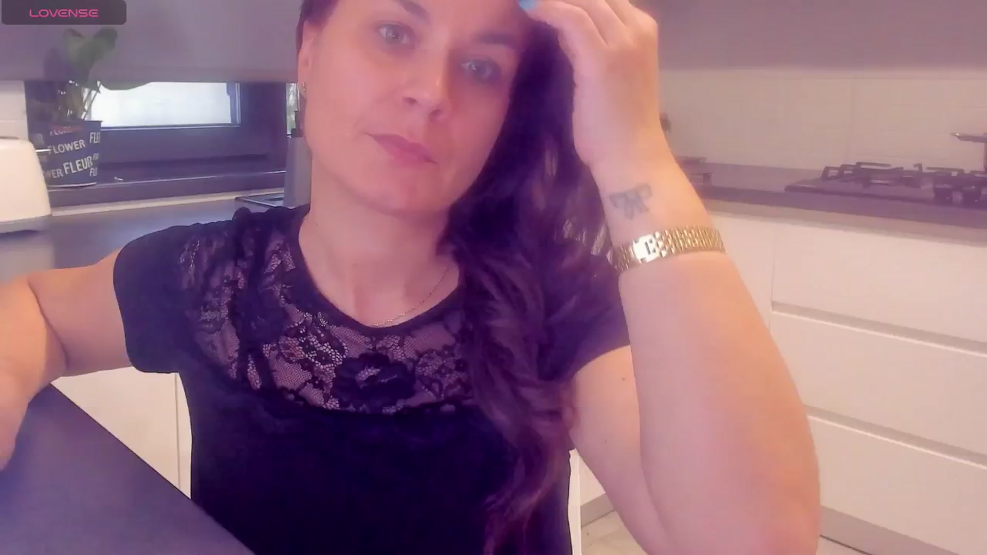 Gallery image thumbnail from SuaveGia's myfreecams stream on, 03/26/2025, 15:27 image 4 of 20