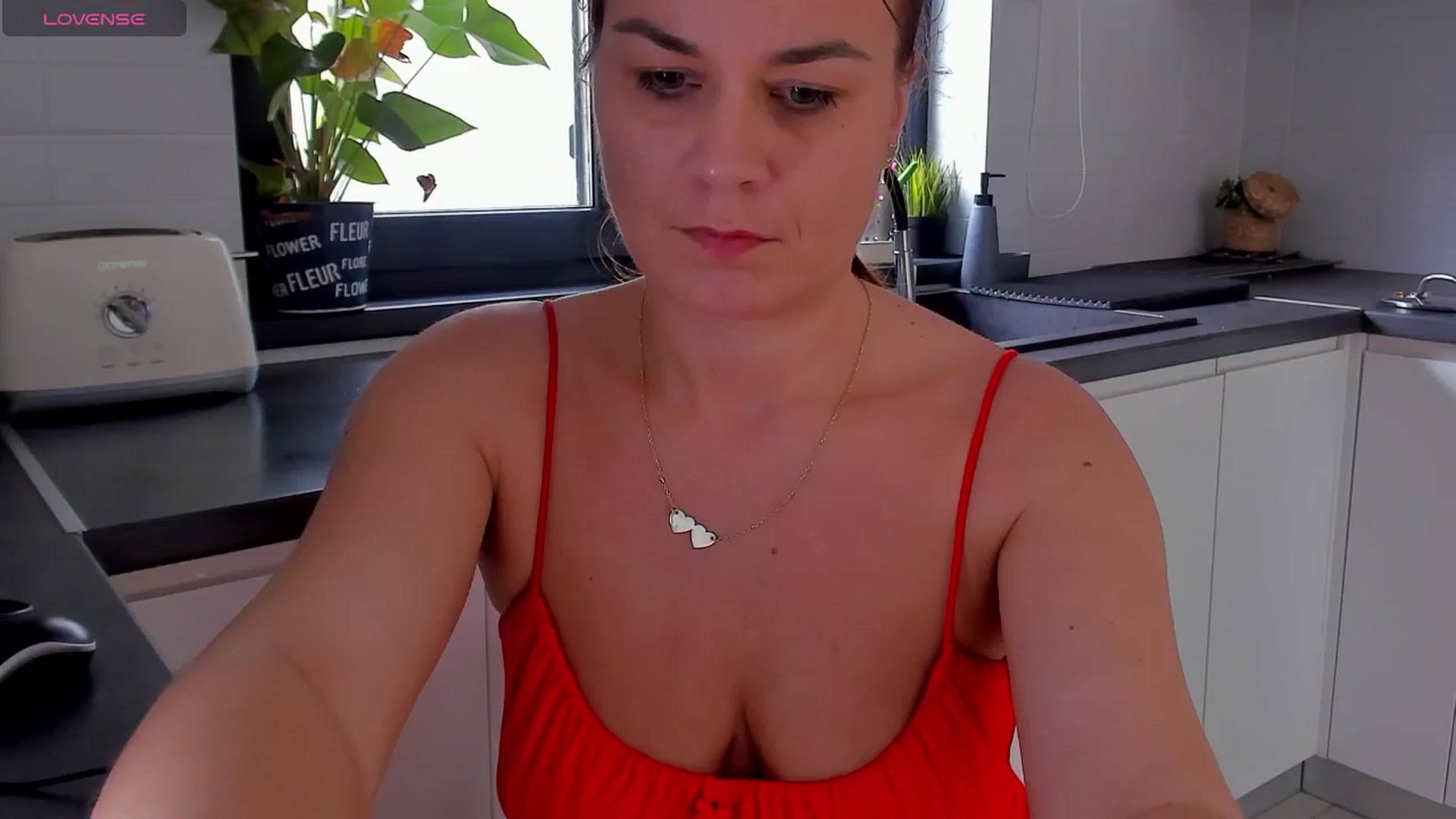 Gallery image thumbnail from SuaveGia's myfreecams stream on, 04/11/2025, 08:17 image 4 of 20