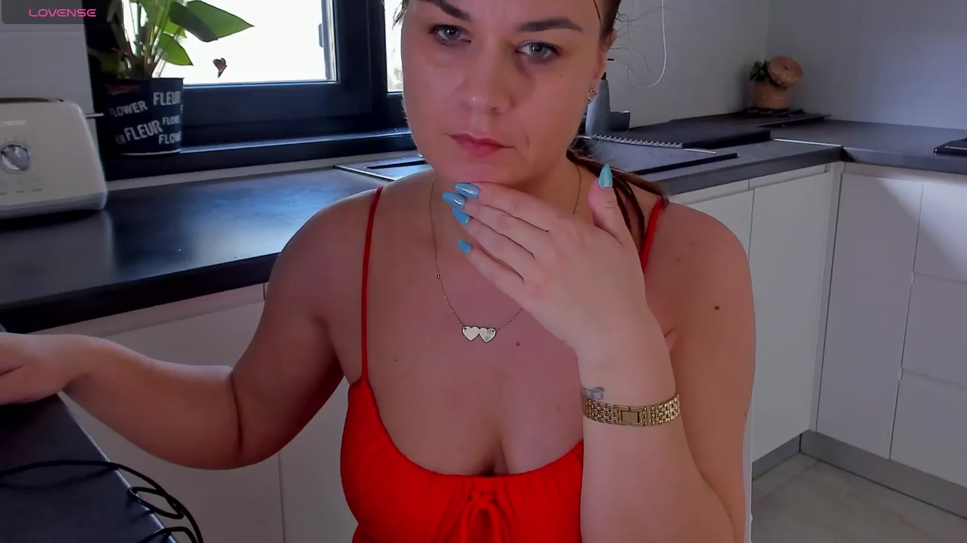 Gallery image thumbnail from SuaveGia's myfreecams stream on, 04/11/2025, 08:37 image 1 of 20
