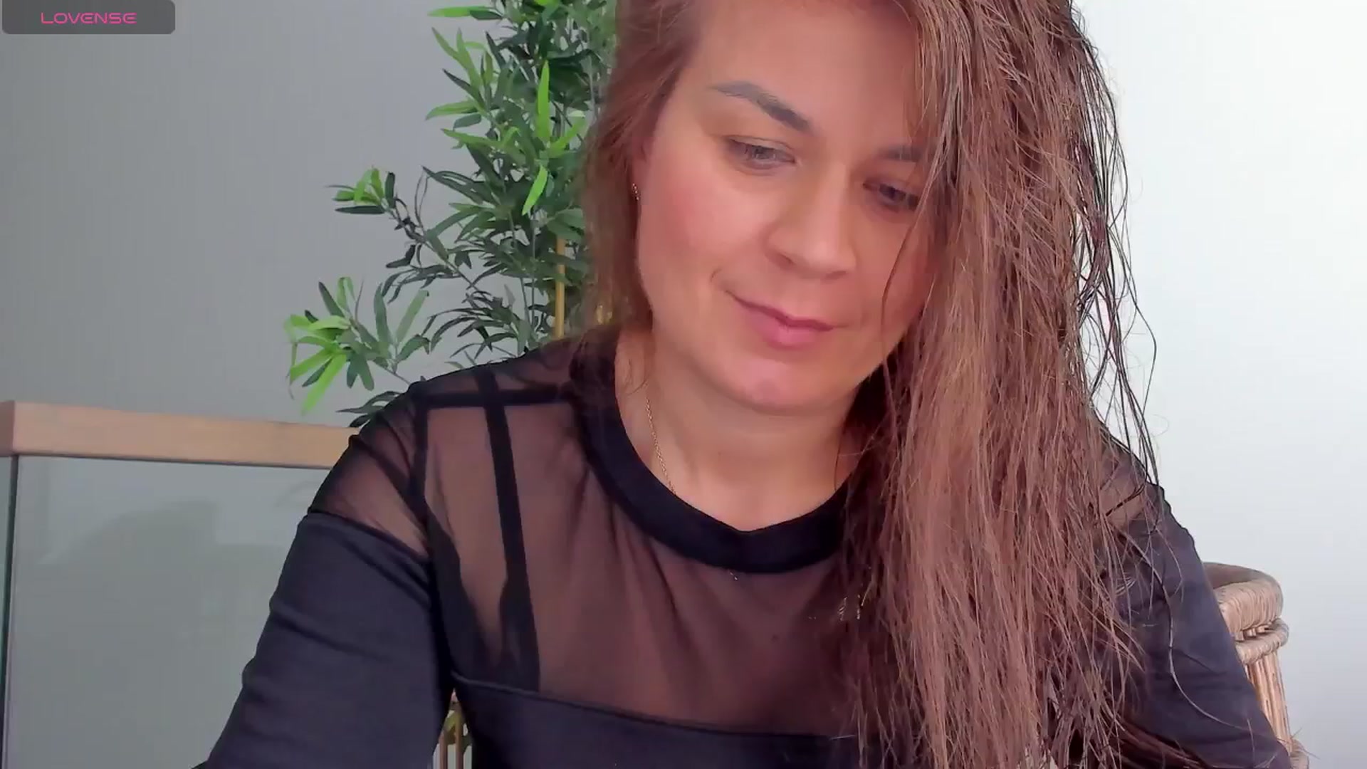 Gallery image thumbnail from SuaveGia's myfreecams stream on, 04/14/2025, 07:55 image 4 of 20