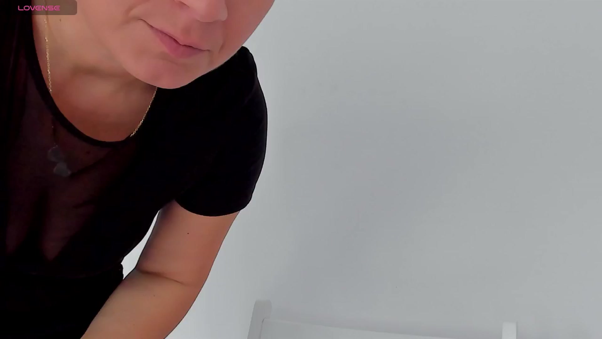 Gallery image thumbnail from SuaveGia's myfreecams stream on, 04/17/2025, 07:14 image 13 of 20
