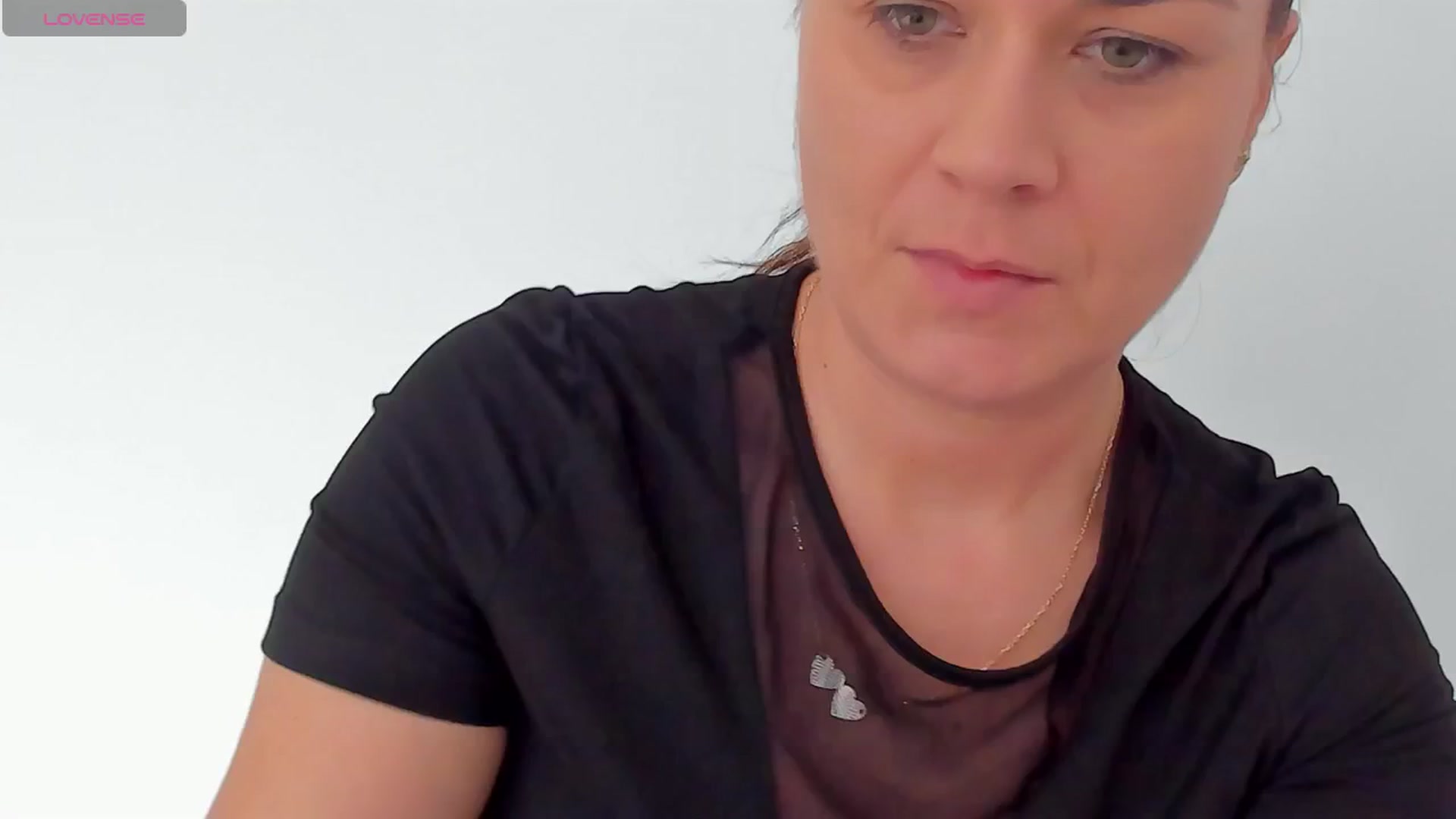 Gallery image thumbnail from SuaveGia's myfreecams stream on, 04/17/2025, 07:14 image 7 of 20