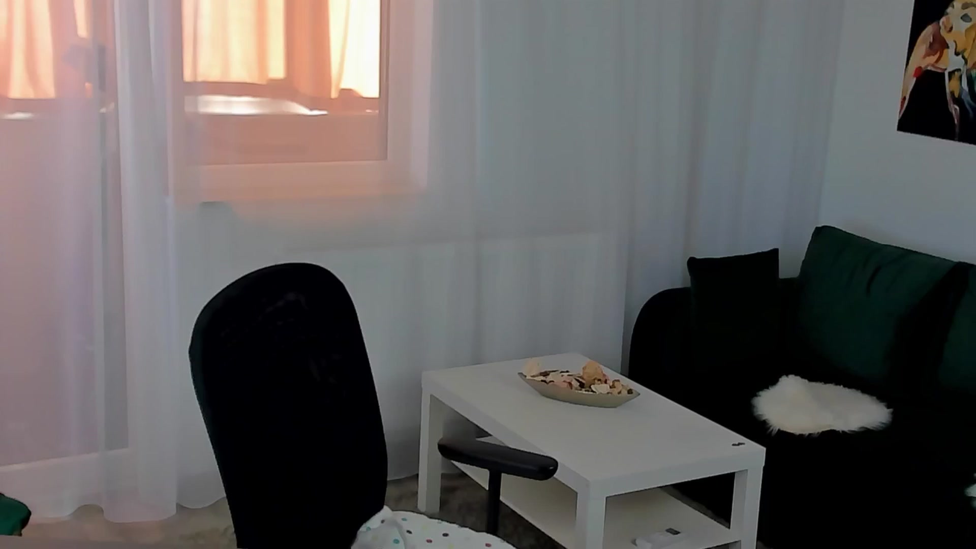 Gallery image thumbnail from SuaveGia's myfreecams stream on, 04/30/2025, 09:46 image 8 of 20
