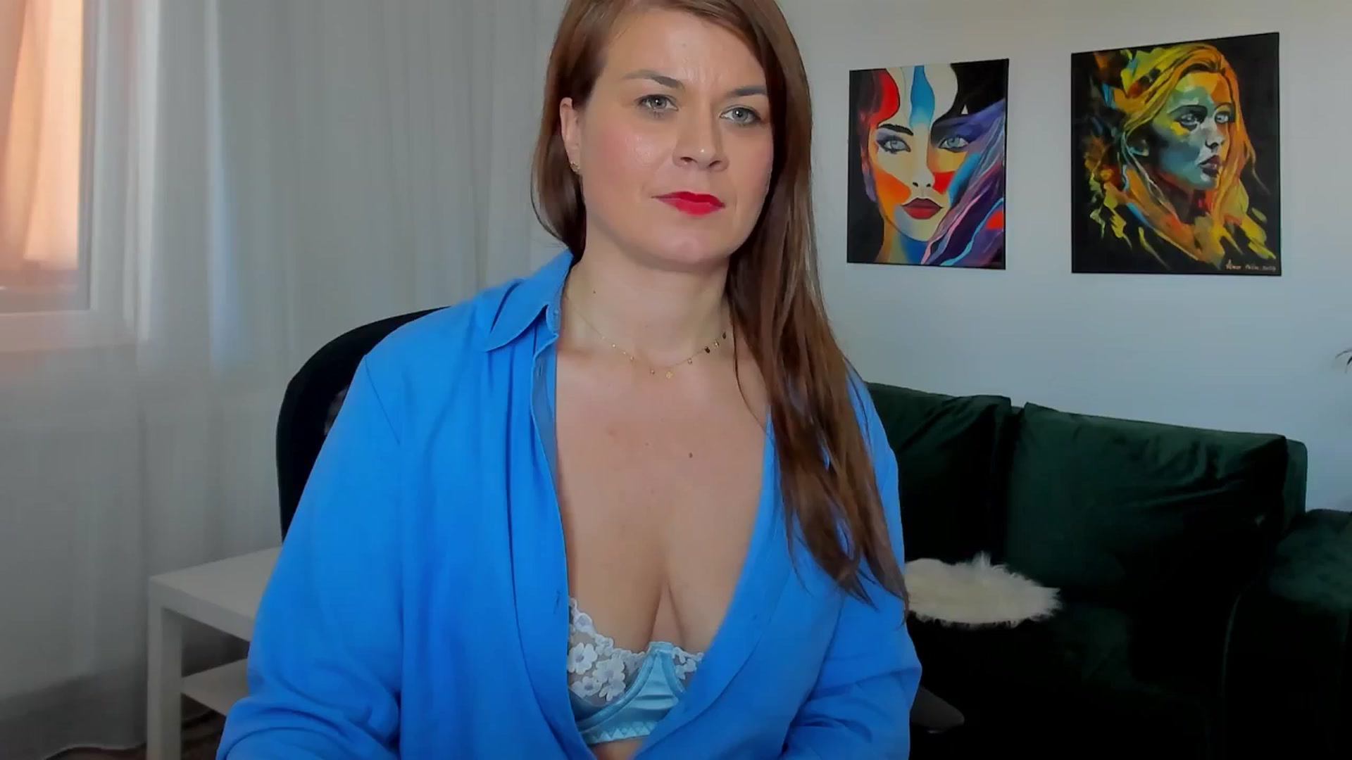 Gallery image thumbnail from SuaveGia's myfreecams stream on, 05/02/2025, 12:36 image 12 of 20