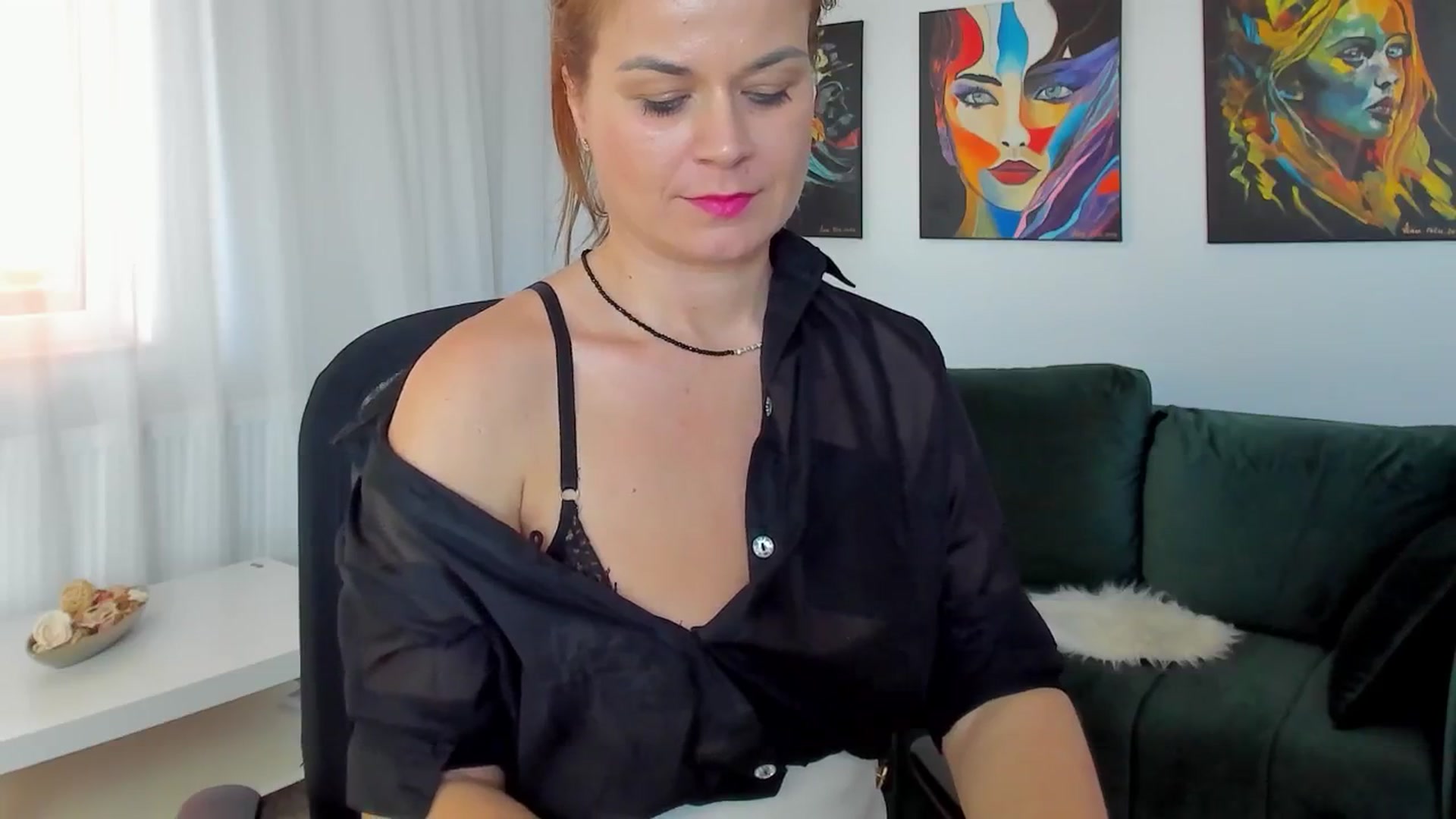Gallery image thumbnail from SuaveGia's myfreecams stream on, 05/07/2025, 09:15 image 19 of 20