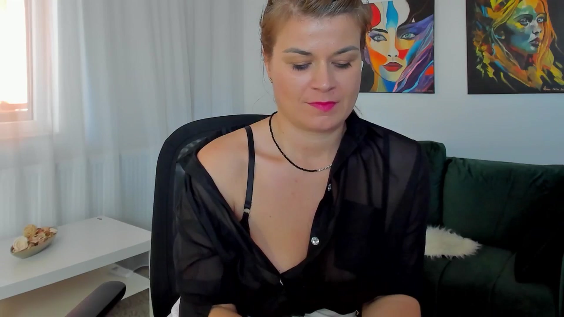 Gallery image thumbnail from SuaveGia's myfreecams stream on, 05/07/2025, 09:15 image 20 of 20