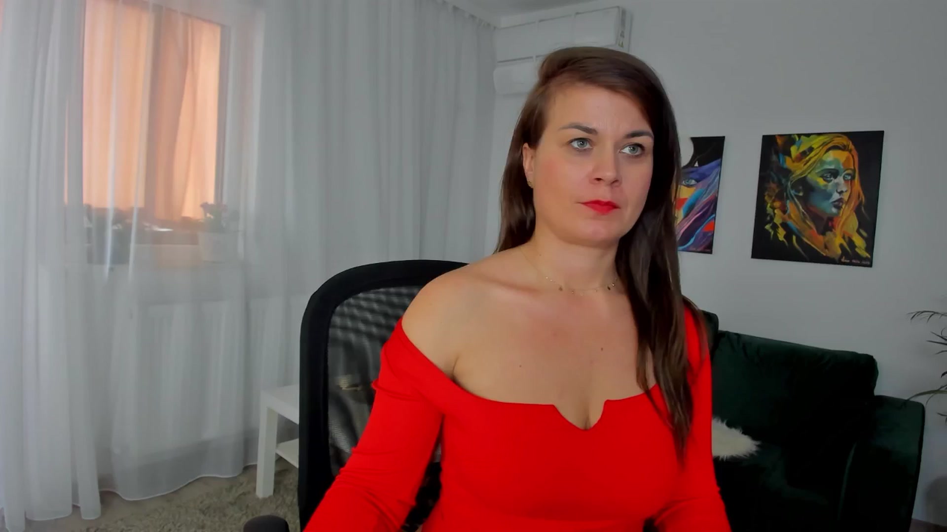 Gallery image thumbnail from SuaveGia's myfreecams stream on, 05/16/2025, 11:39 image 14 of 20