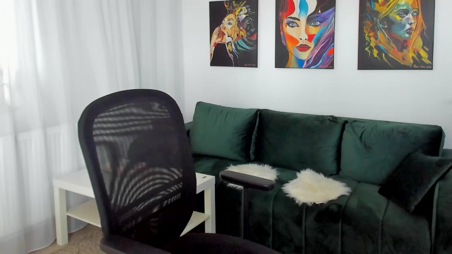 Gallery image thumbnail from SuaveGia's myfreecams stream on, 06/11/2025, 12:57 image 4 of 20