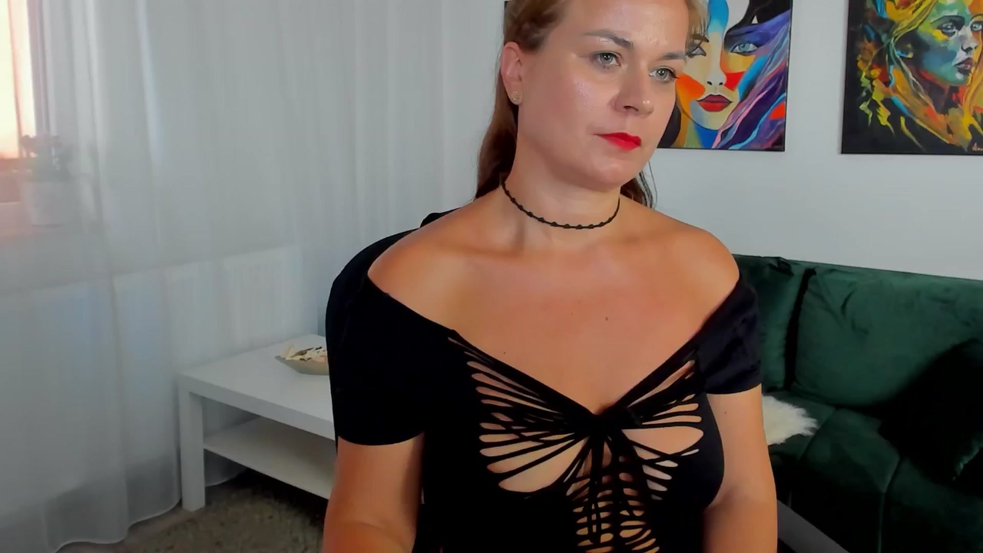 Gallery image thumbnail from SuaveGia's myfreecams stream on, 06/12/2025, 10:23 image 20 of 20