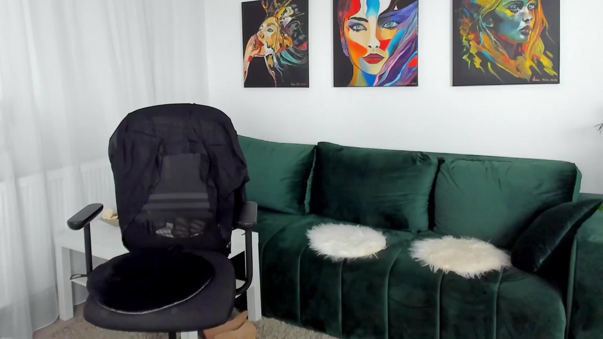 Gallery image thumbnail from SuaveGia's myfreecams stream on, 06/14/2025, 14:58 image 19 of 20