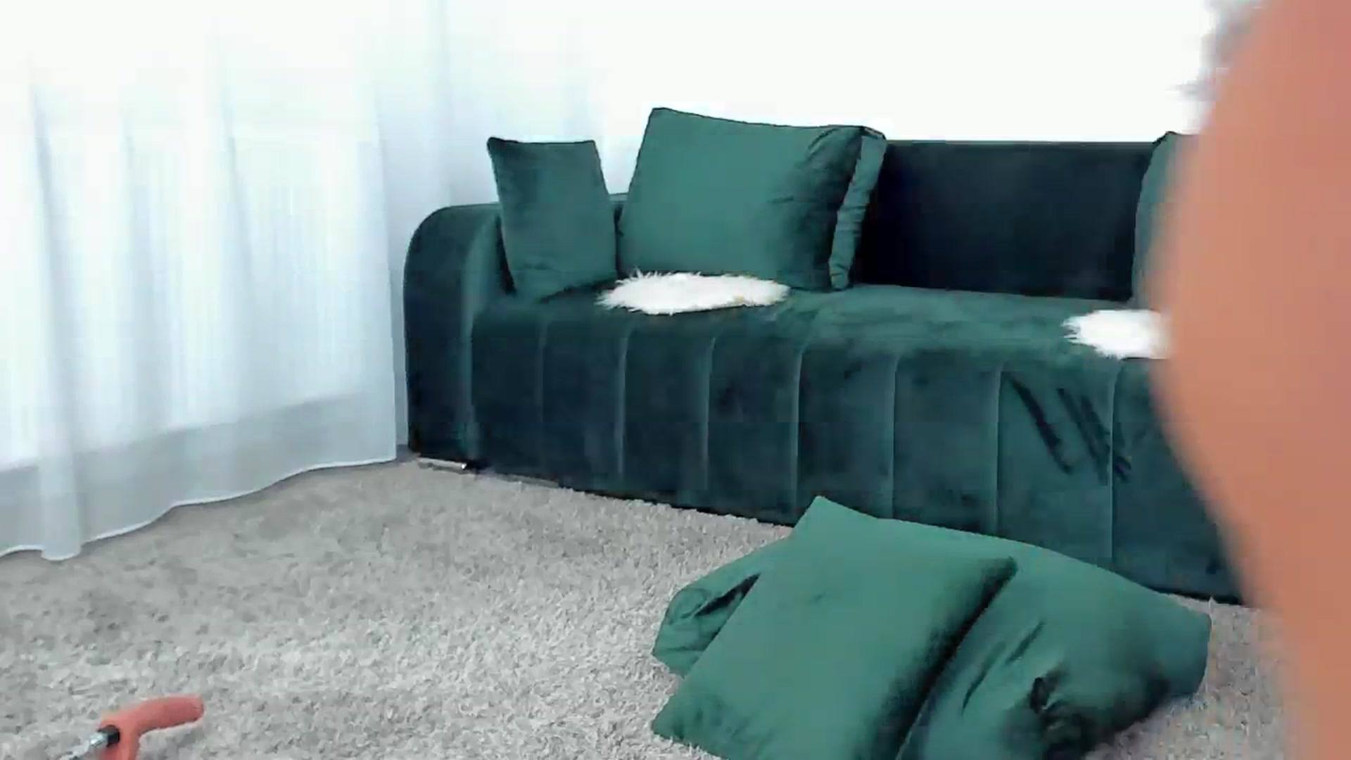 Gallery image thumbnail from SuaveGia's myfreecams stream on, 06/20/2025, 11:46 image 14 of 20
