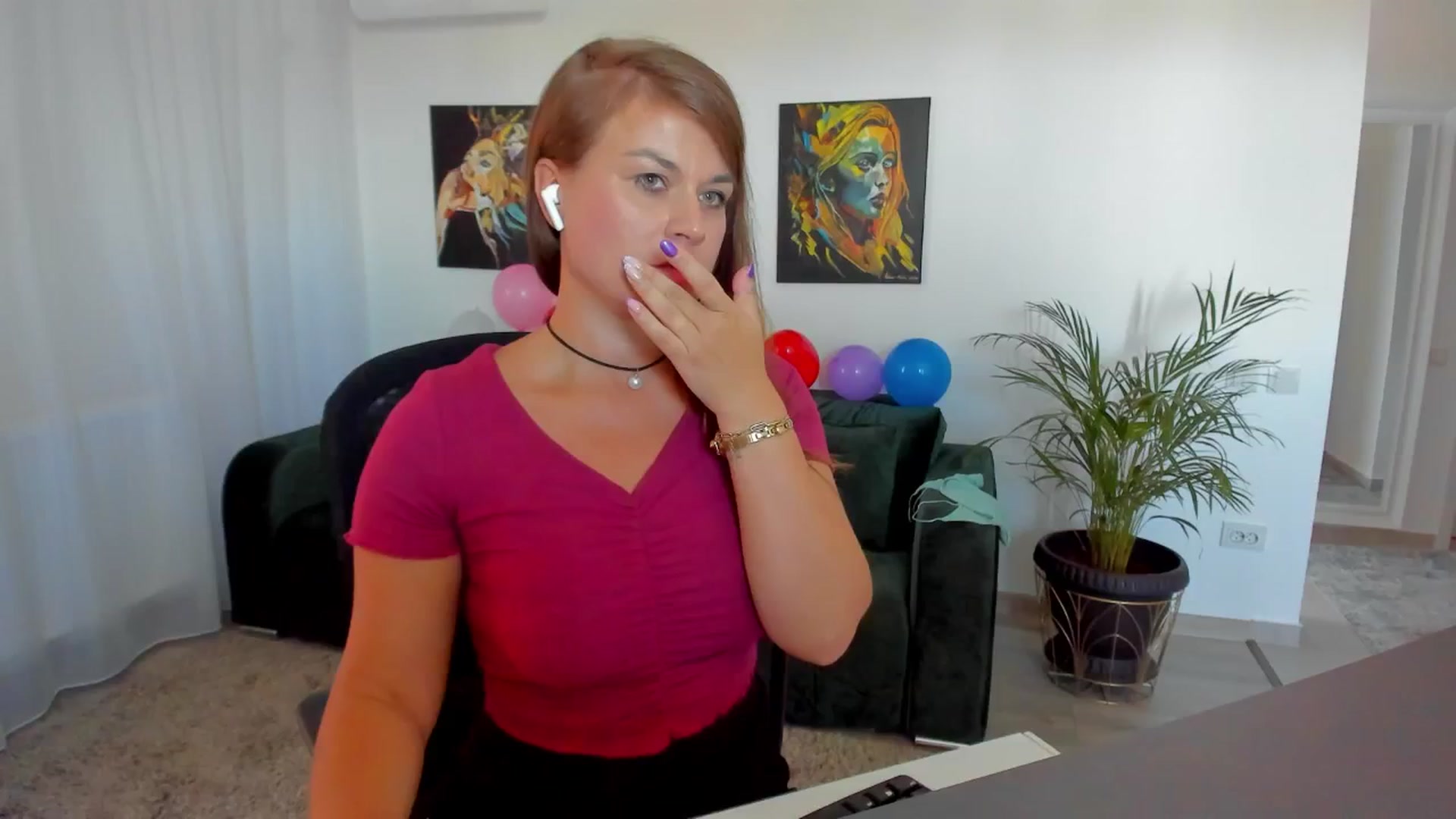 Gallery image thumbnail from SuaveGia's myfreecams stream on, 07/10/2025, 09:30 image 15 of 20