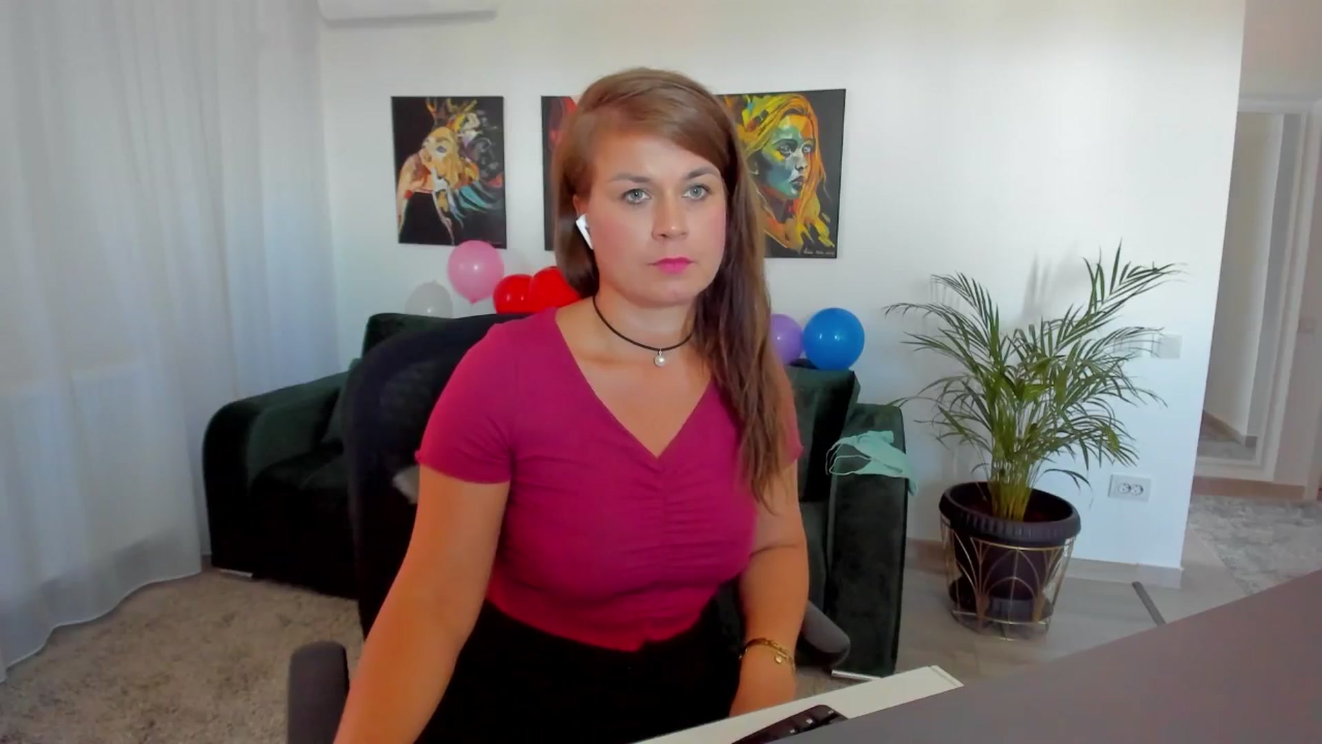 Gallery image thumbnail from SuaveGia's myfreecams stream on, 07/10/2025, 09:30 image 18 of 20