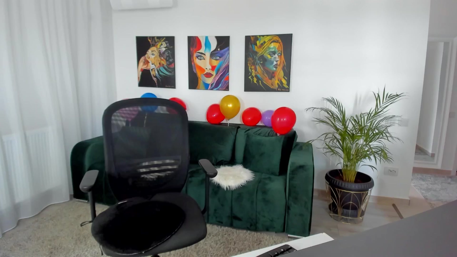 Gallery image thumbnail from SuaveGia's myfreecams stream on, 07/11/2025, 11:04 image 3 of 20