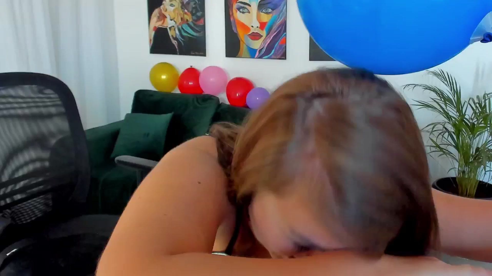 Gallery image thumbnail from SuaveGia's myfreecams stream on, 07/14/2025, 09:39 image 6 of 20
