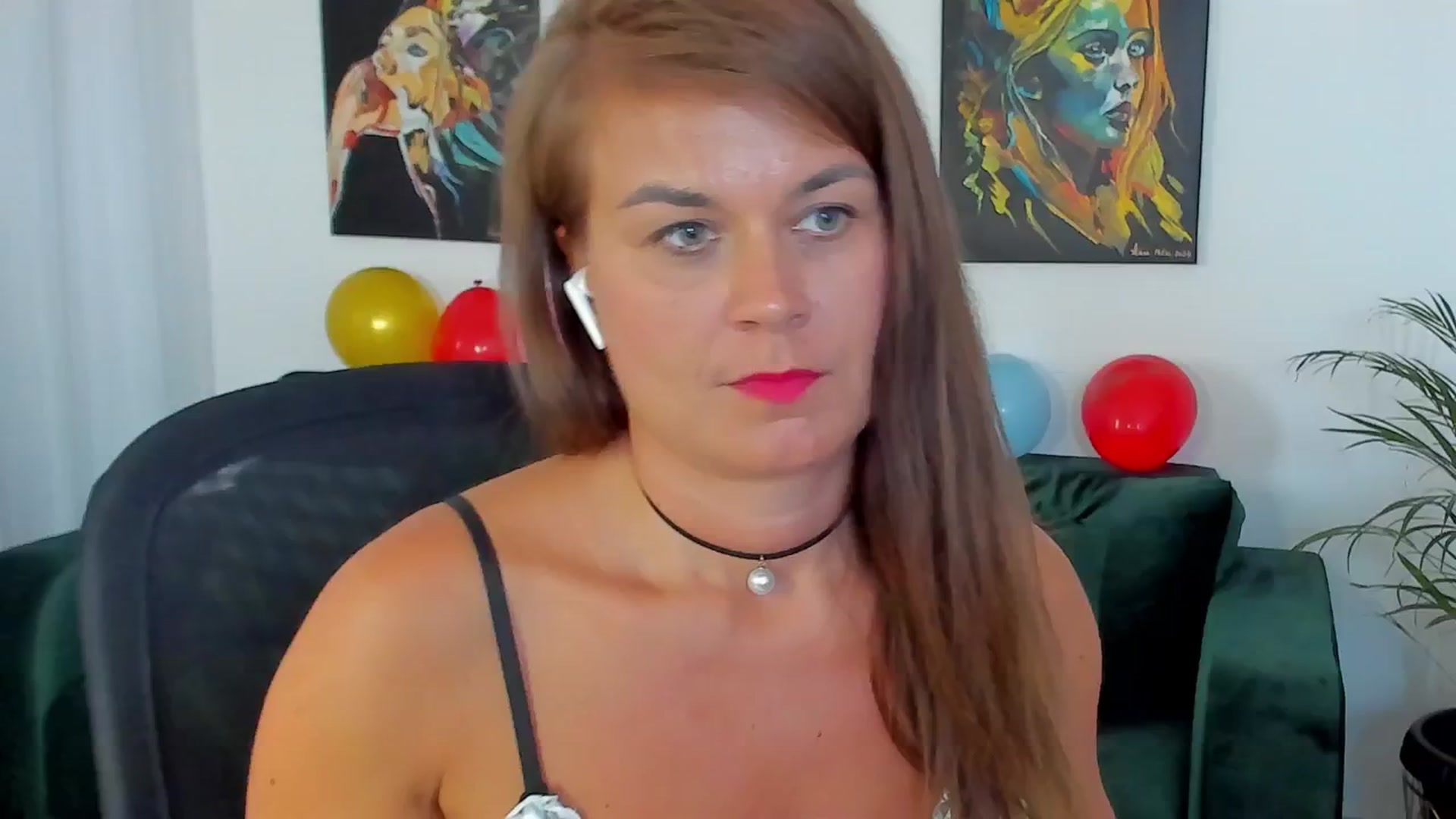 Gallery image thumbnail from SuaveGia's myfreecams stream on, 07/14/2025, 13:05 image 19 of 20