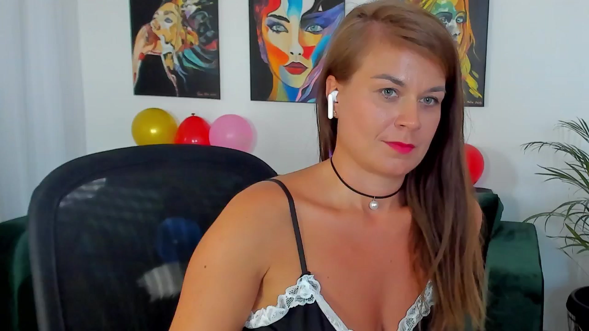 Gallery image thumbnail from SuaveGia's myfreecams stream on, 07/14/2025, 13:05 image 3 of 20