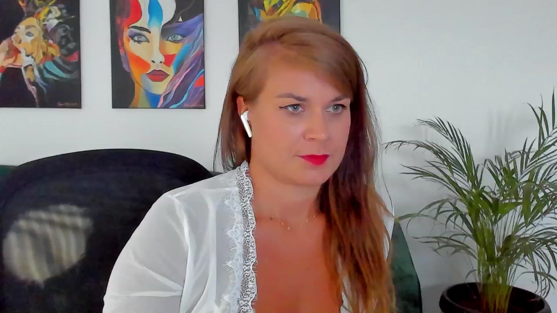 Gallery image thumbnail from SuaveGia's myfreecams stream on, 07/29/2025, 12:56 image 4 of 20