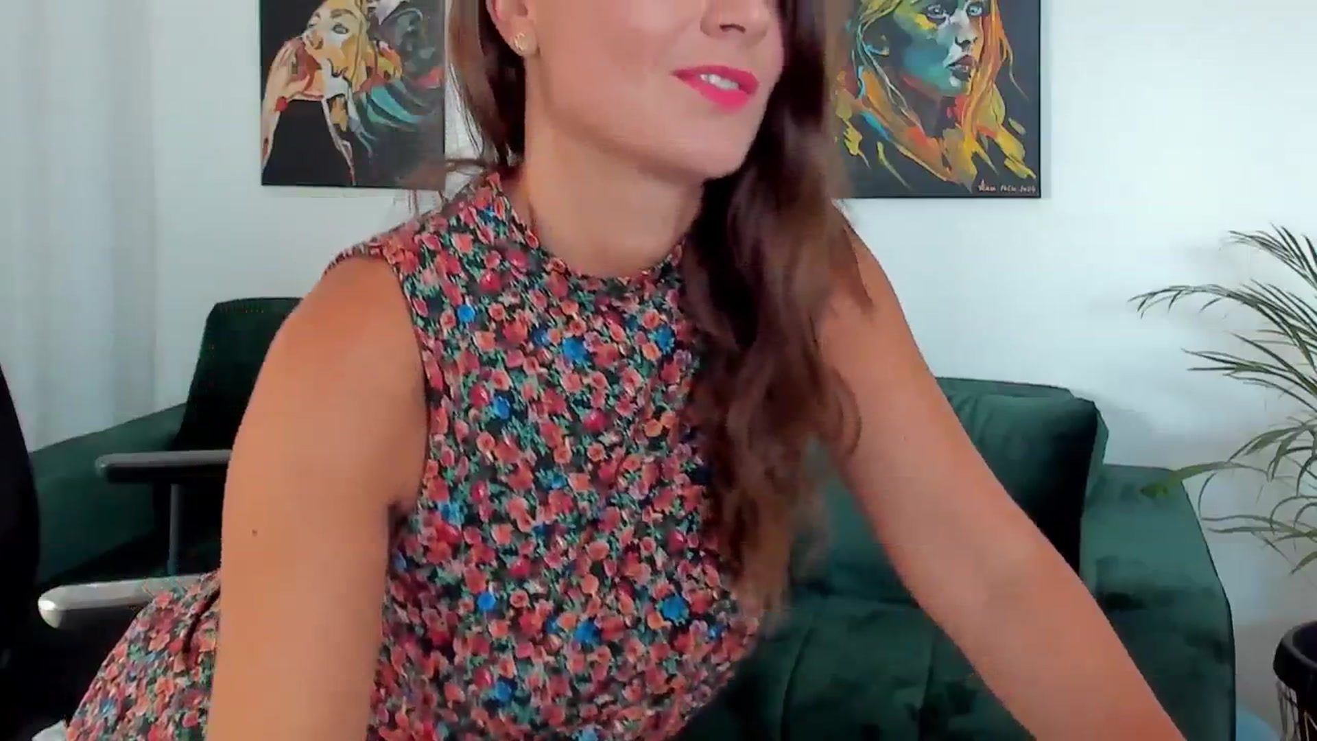 Gallery image thumbnail from SuaveGia's myfreecams stream on, 08/08/2025, 05:03 image 19 of 20