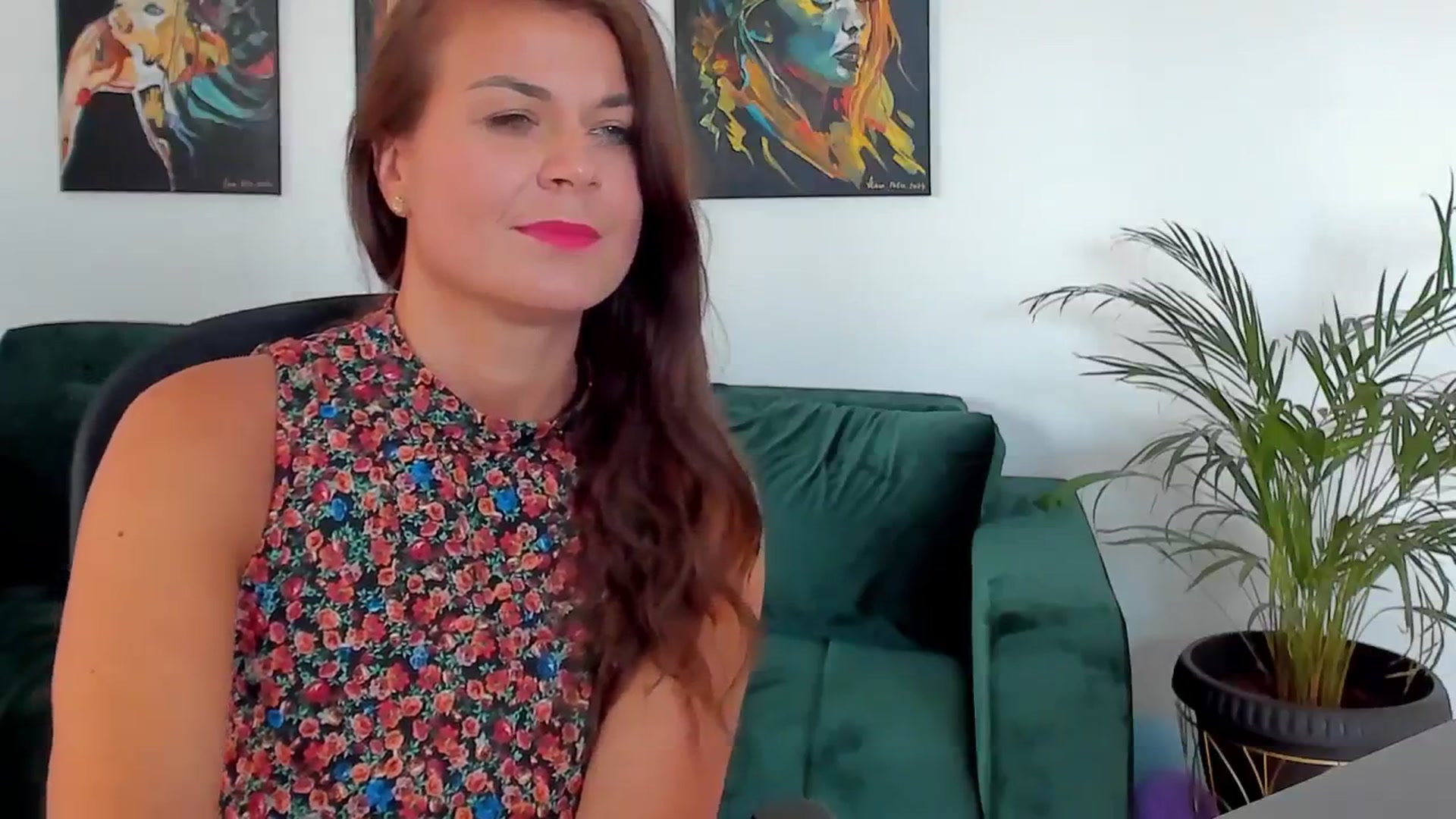 Gallery image thumbnail from SuaveGia's myfreecams stream on, 08/08/2025, 05:41 image 2 of 20
