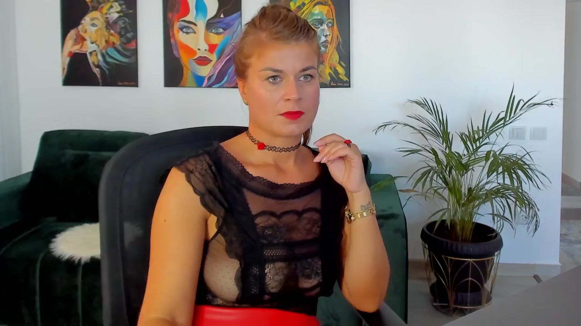 Gallery image thumbnail from SuaveGia's myfreecams stream on, 08/21/2025, 12:22 image 3 of 20