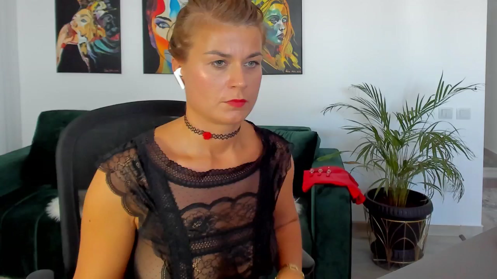 Gallery image thumbnail from SuaveGia's myfreecams stream on, 08/21/2025, 13:06 image 15 of 20