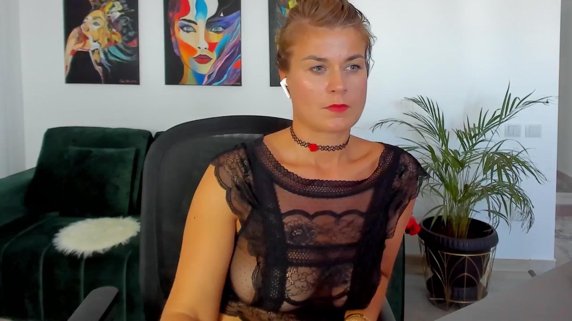 Gallery image thumbnail from SuaveGia's myfreecams stream on, 08/21/2025, 13:06 image 2 of 20