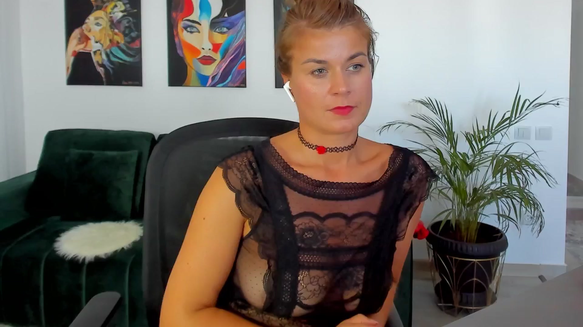 Gallery image thumbnail from SuaveGia's myfreecams stream on, 08/21/2025, 13:06 image 1 of 20