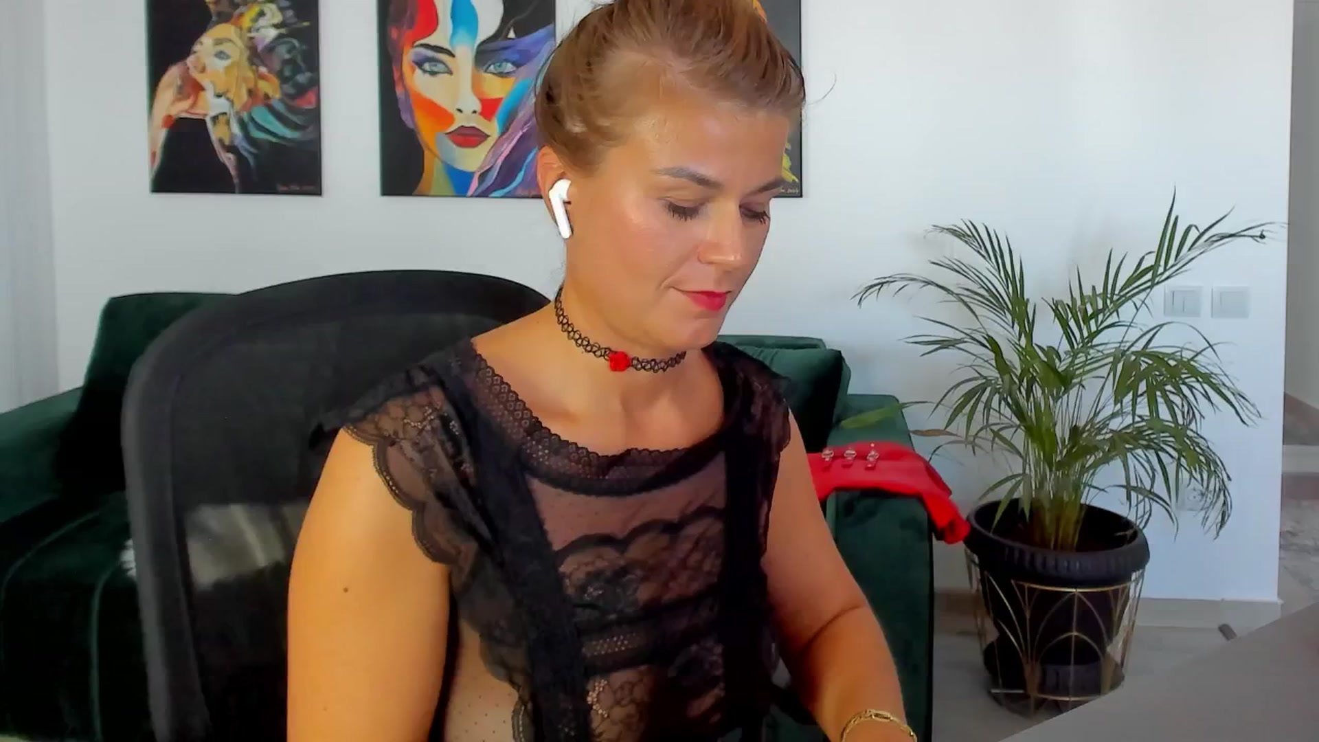 Gallery image thumbnail from SuaveGia's myfreecams stream on, 08/21/2025, 13:06 image 18 of 20