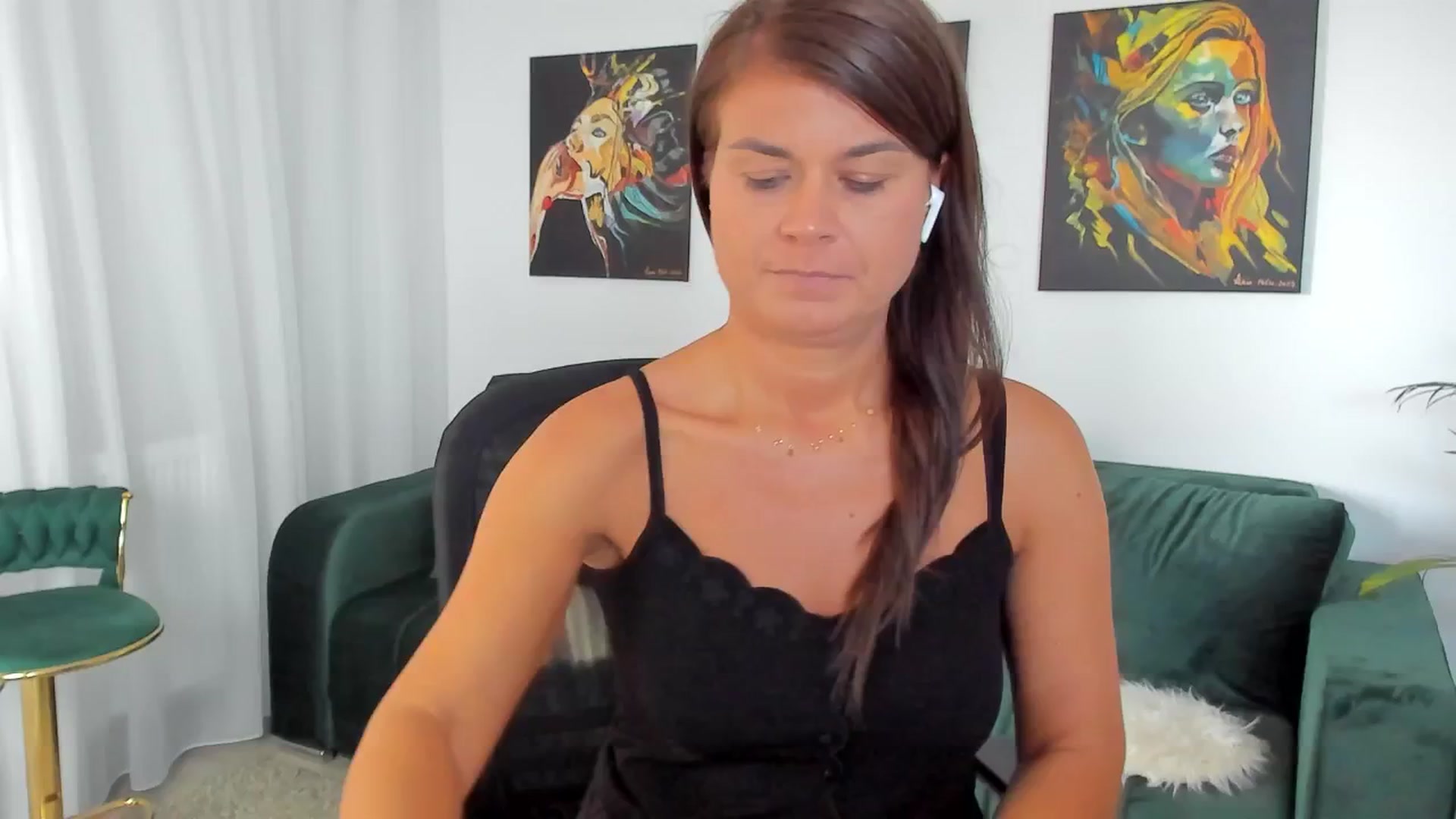 Gallery image thumbnail from SuaveGia's myfreecams stream on, 09/02/2025, 06:31 image 5 of 20