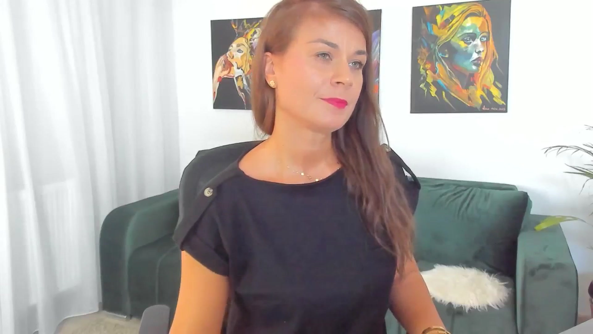 Gallery image thumbnail from SuaveGia's myfreecams stream on, 09/03/2025, 10:04 image 3 of 20