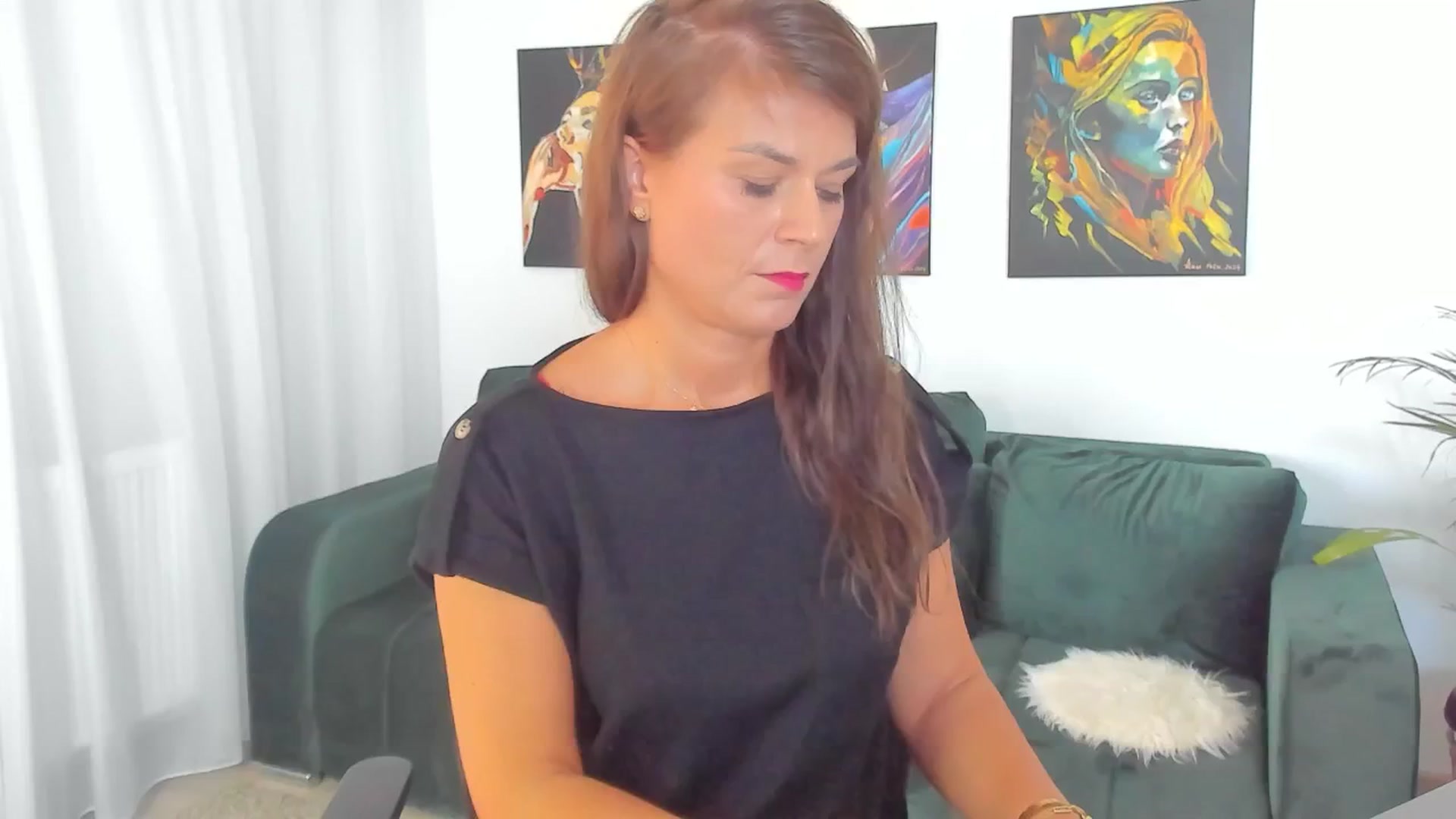 Gallery image thumbnail from SuaveGia's myfreecams stream on, 09/03/2025, 10:04 image 1 of 20