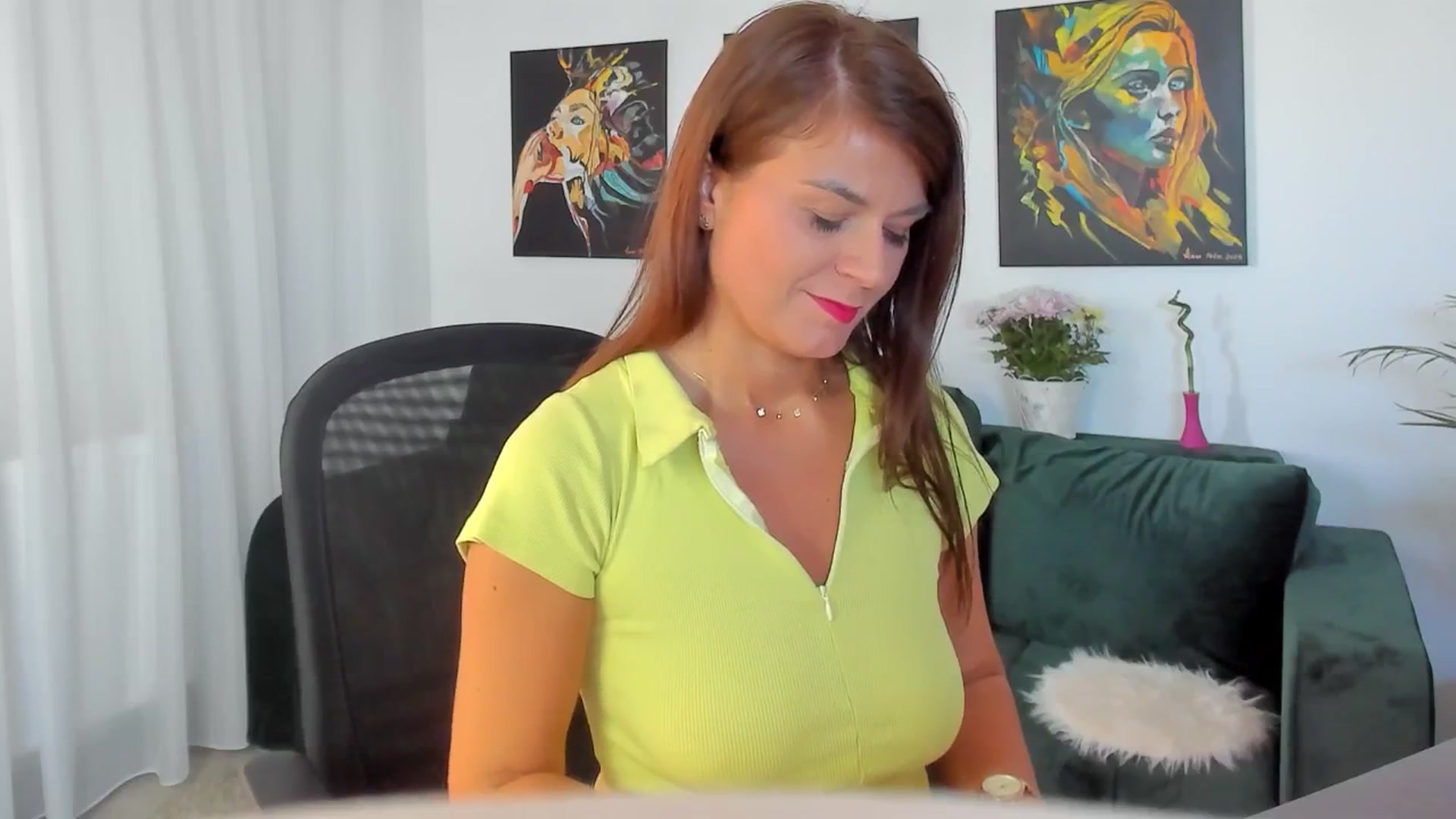 Gallery image thumbnail from SuaveGia's myfreecams stream on, 09/08/2025, 12:23 image 4 of 20