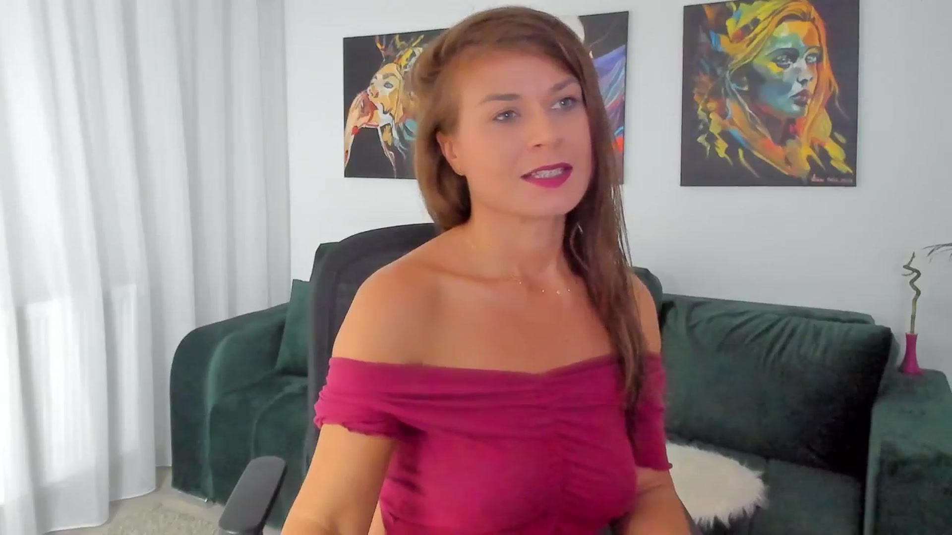 Gallery image thumbnail from SuaveGia's myfreecams stream on, 09/17/2025, 07:34 image 13 of 20