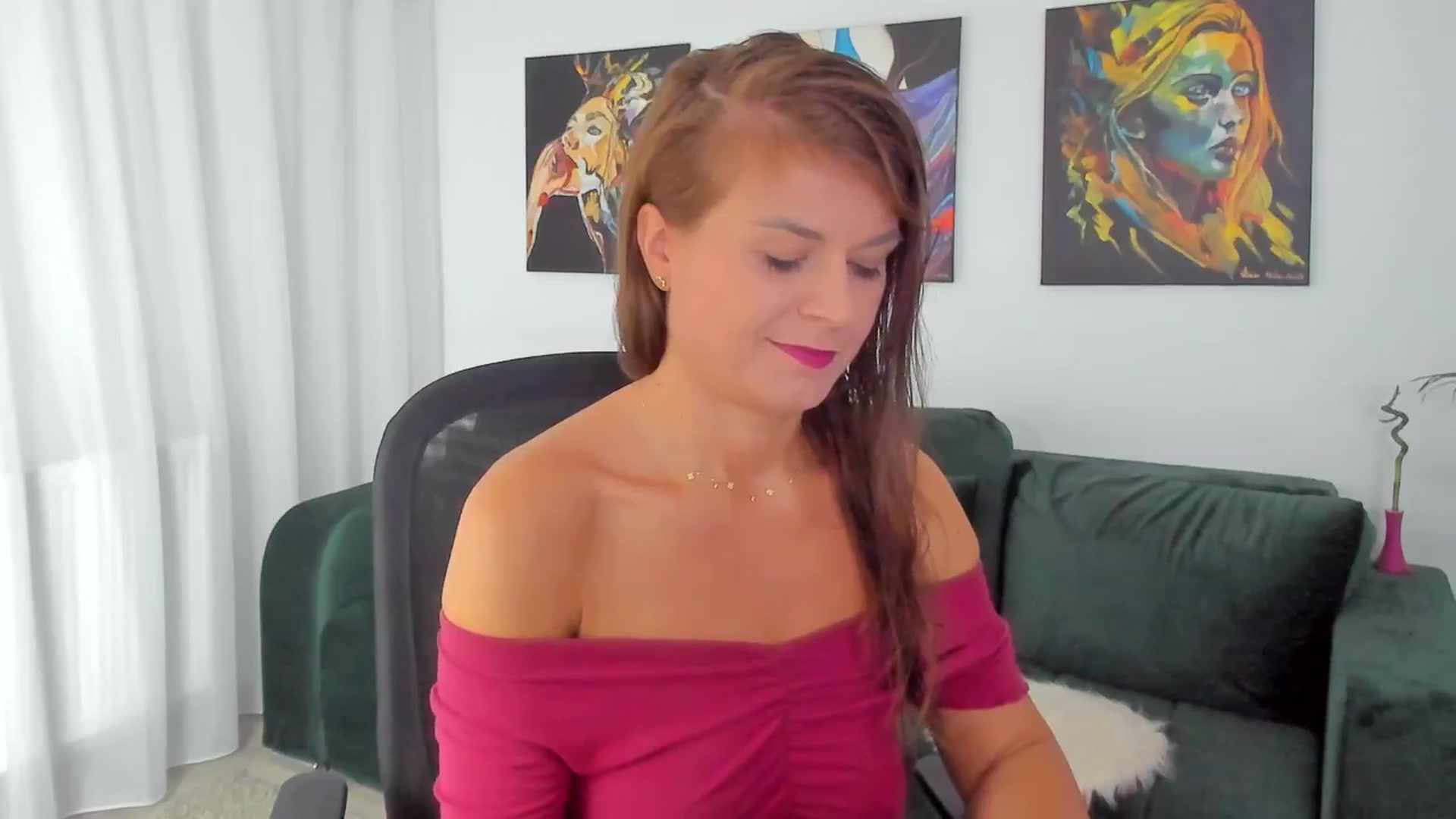 Gallery image thumbnail from SuaveGia's myfreecams stream on, 09/17/2025, 07:34 image 10 of 20