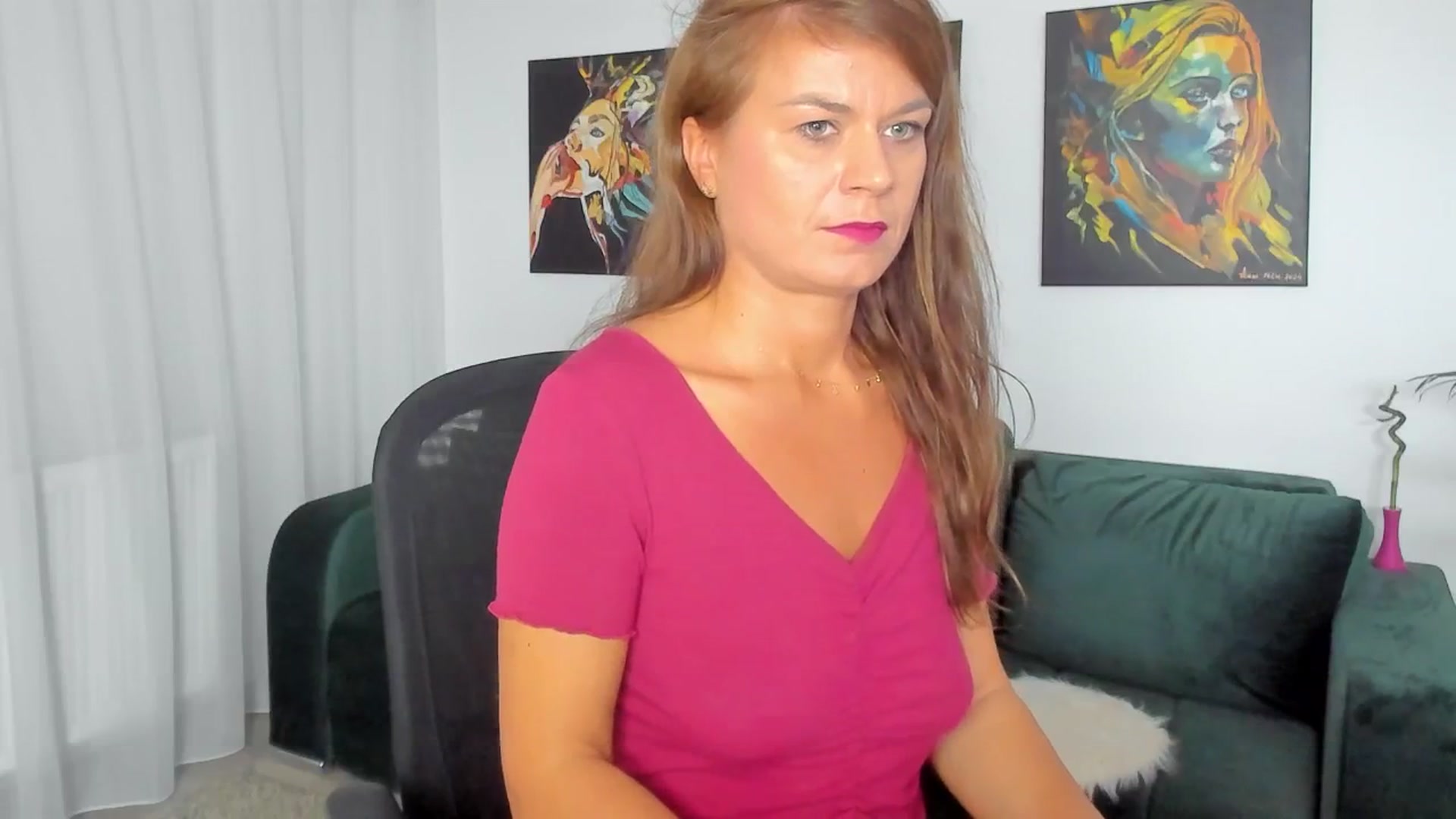 Gallery image thumbnail from SuaveGia's myfreecams stream on, 09/17/2025, 09:29 image 10 of 20