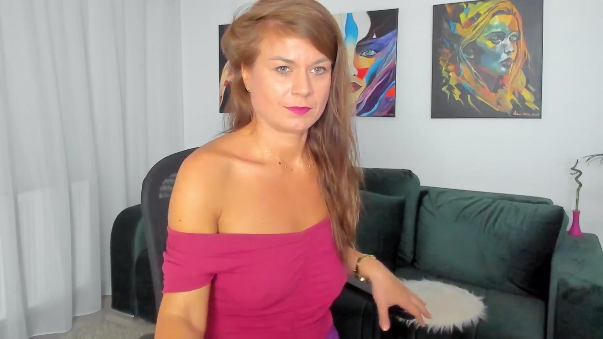 Gallery image thumbnail from SuaveGia's myfreecams stream on, 09/17/2025, 09:29 image 7 of 20