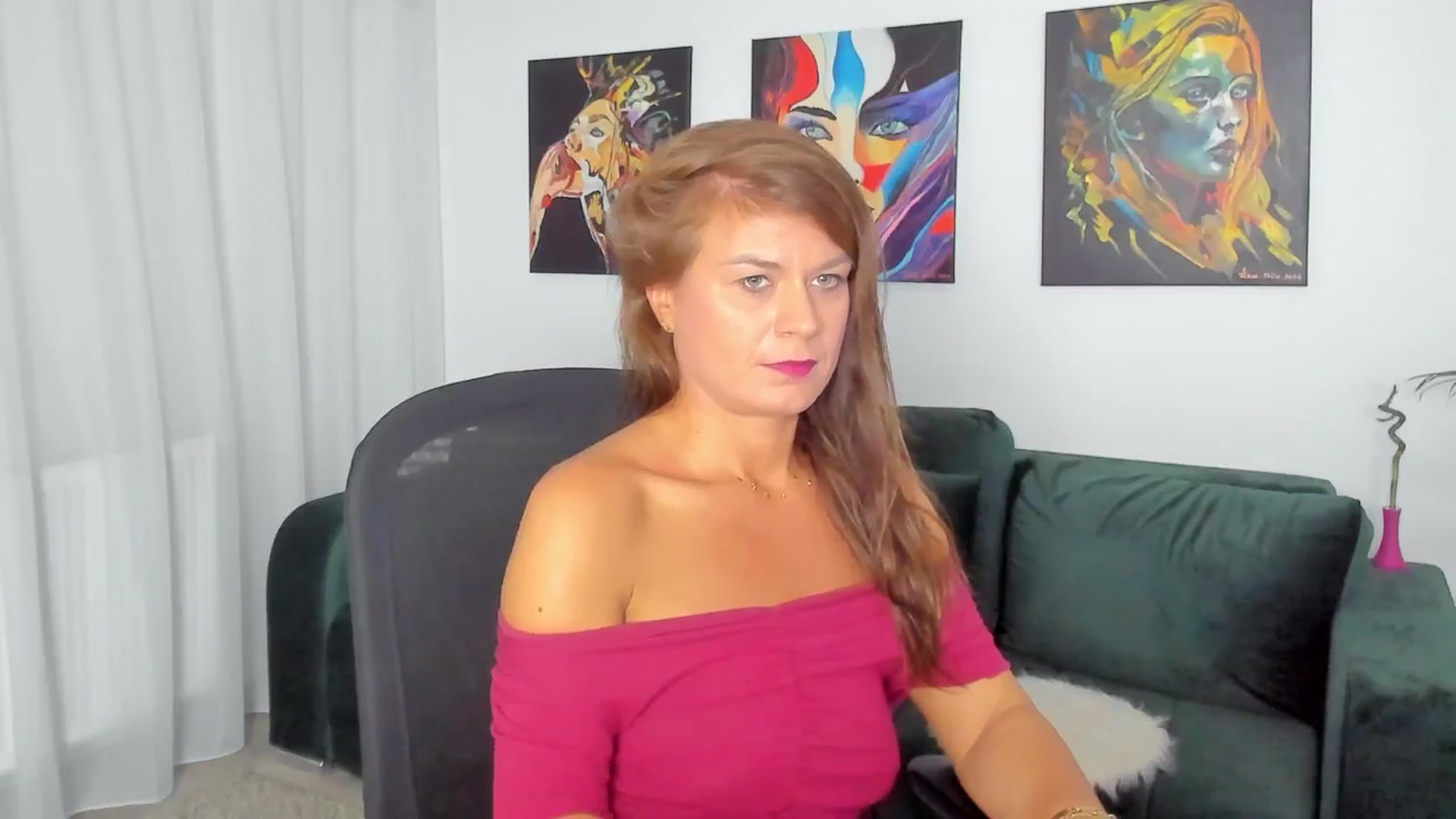 Gallery image thumbnail from SuaveGia's myfreecams stream on, 09/17/2025, 09:29 image 5 of 20