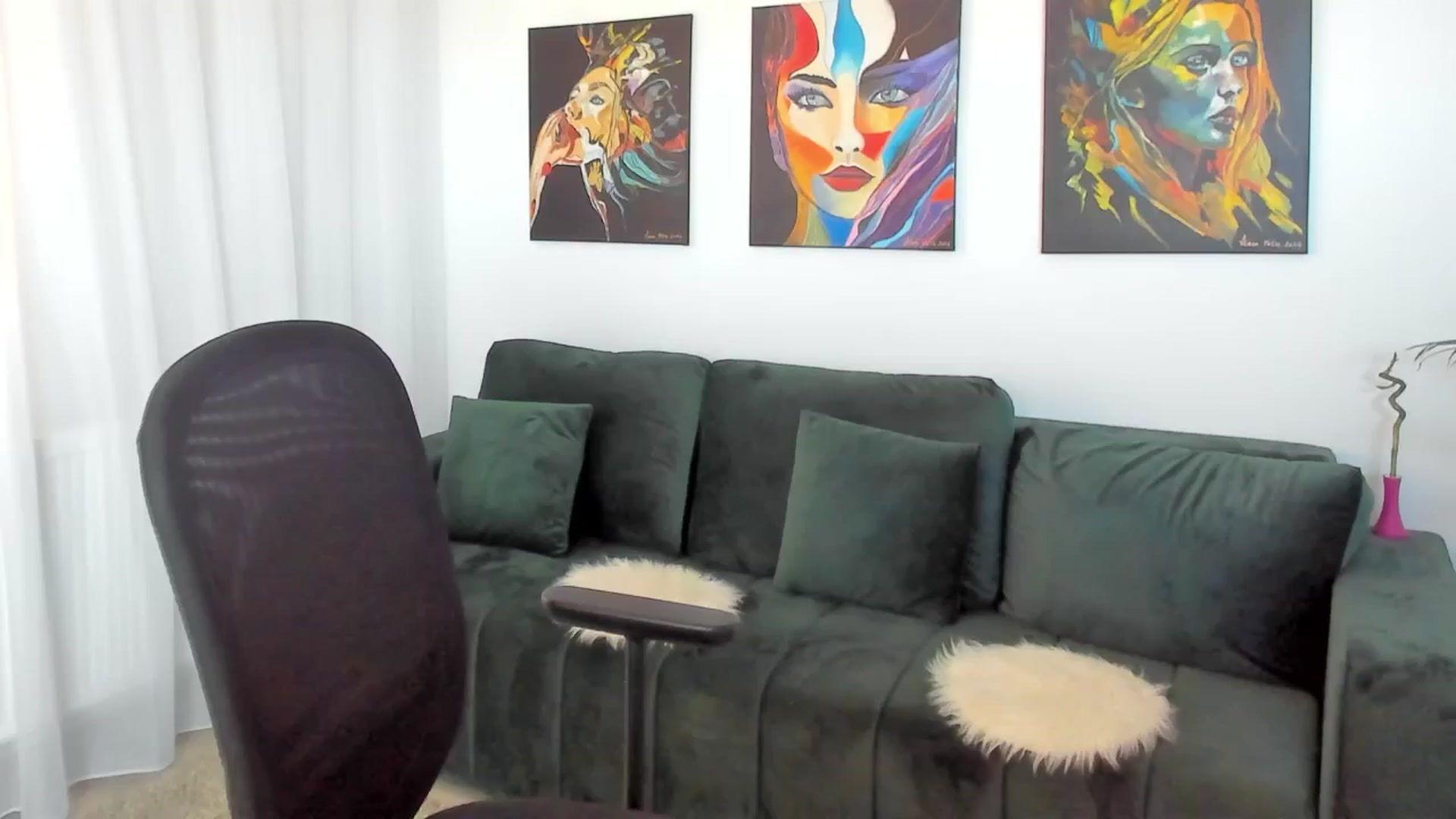 Gallery image thumbnail from SuaveGia's myfreecams stream on, 09/18/2025, 07:41 image 8 of 20