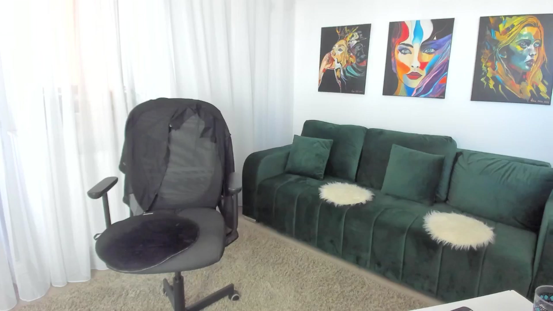 Gallery image thumbnail from SuaveGia's myfreecams stream on, 09/19/2025, 12:35 image 20 of 20